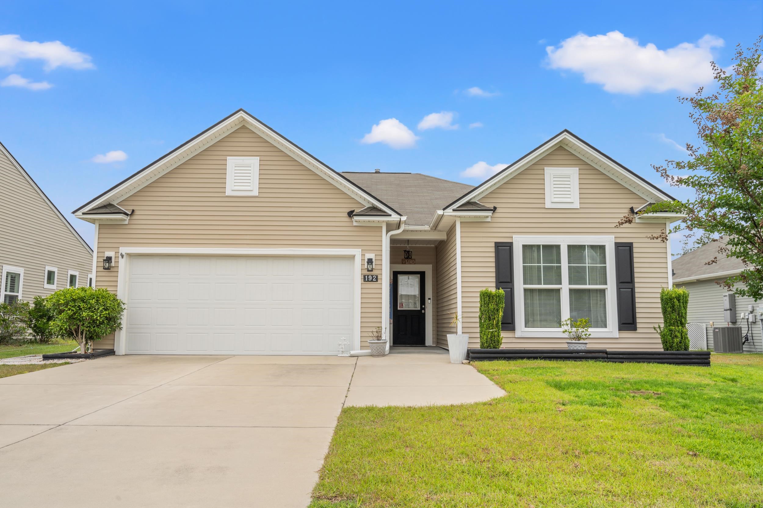 192 Long Leaf Pine Dr. Property Photo 2