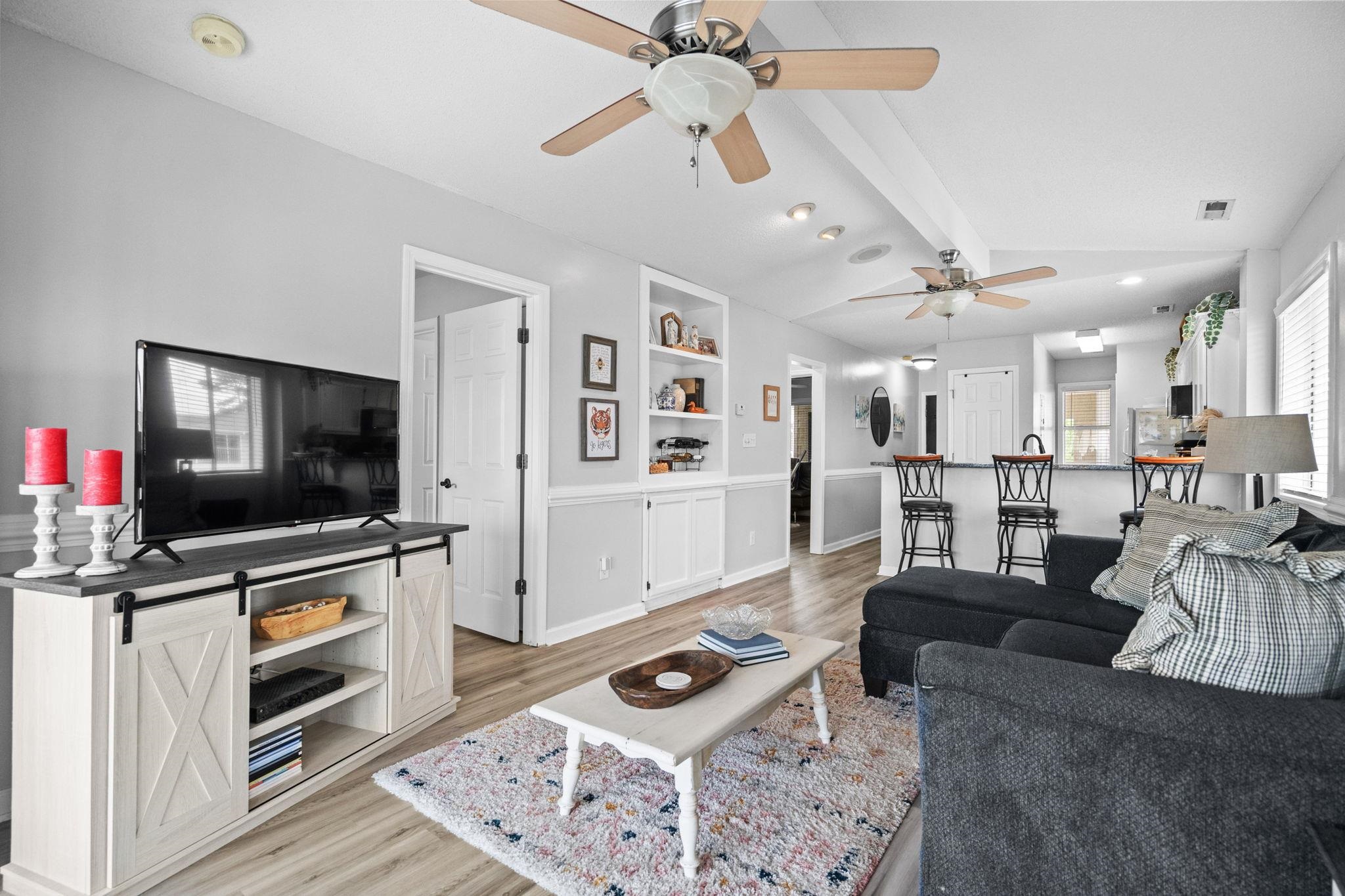 207 Landing Rd. Property Photo 8