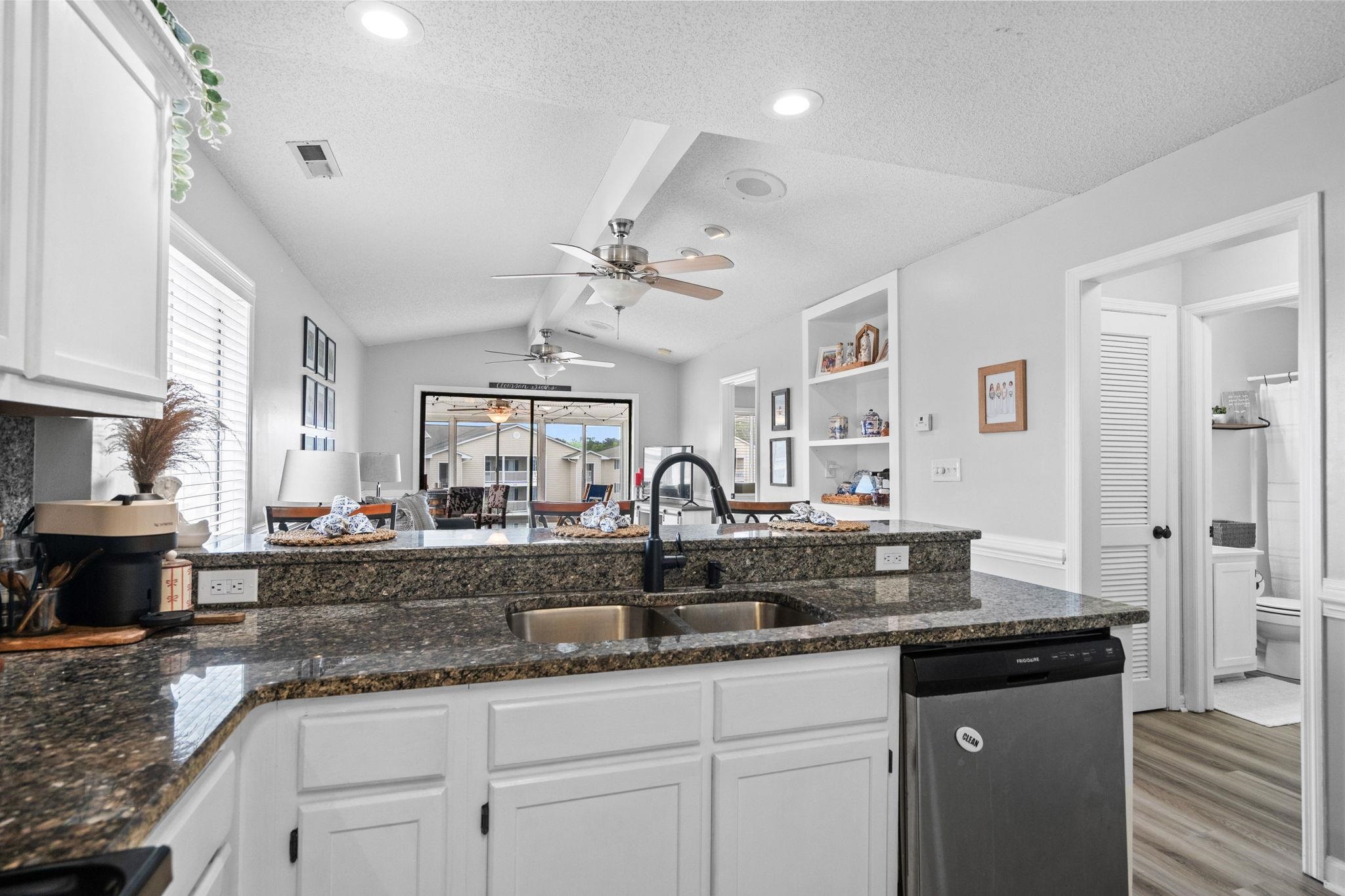 207 Landing Rd. Property Photo 14