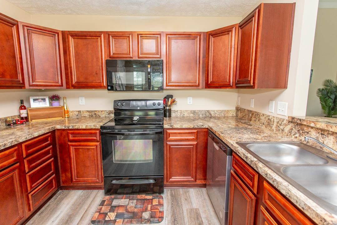 333 Carolina Springs Ct. Property Photo 9