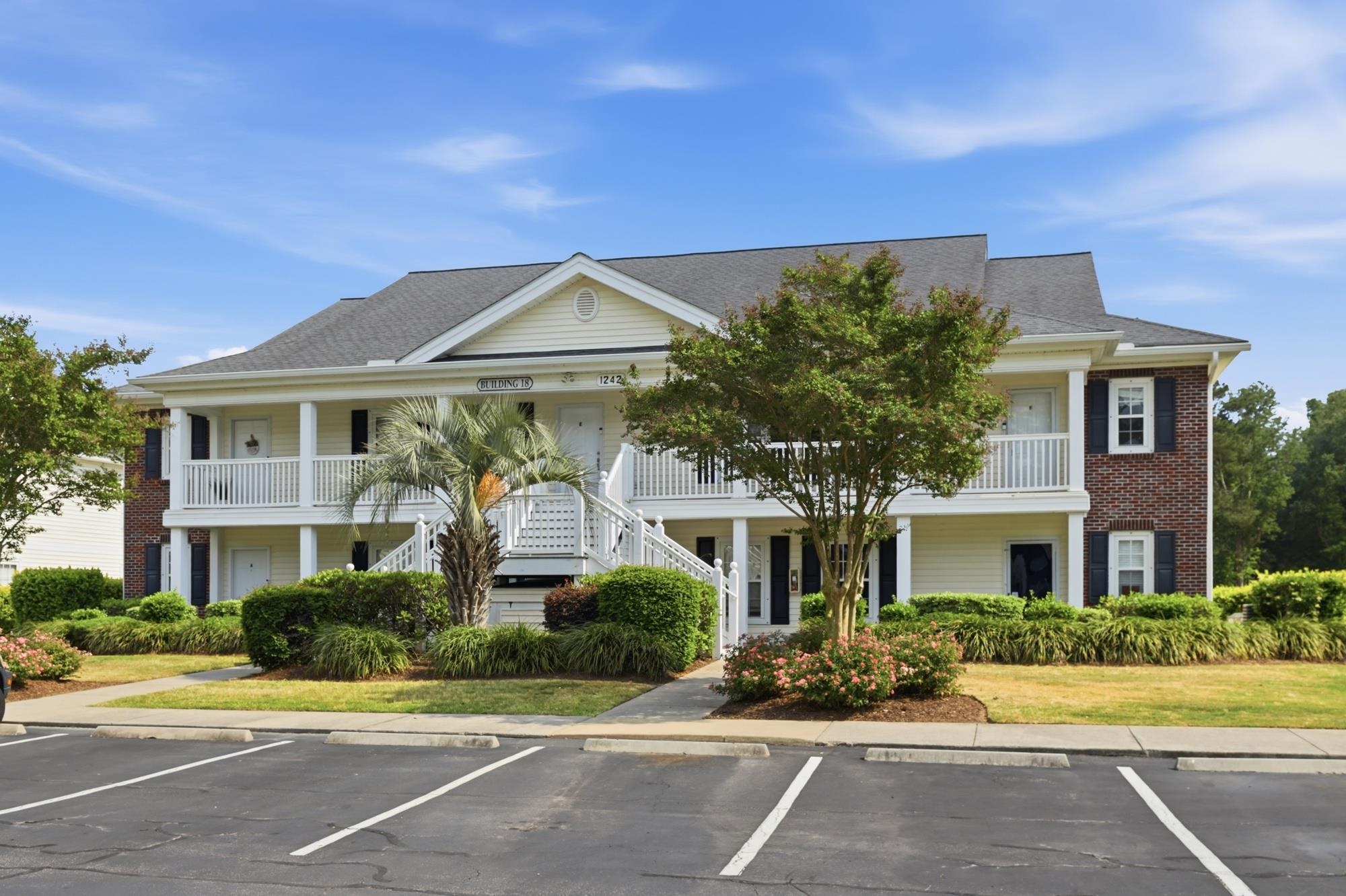 1242 River Oaks Dr. Property Photo 1