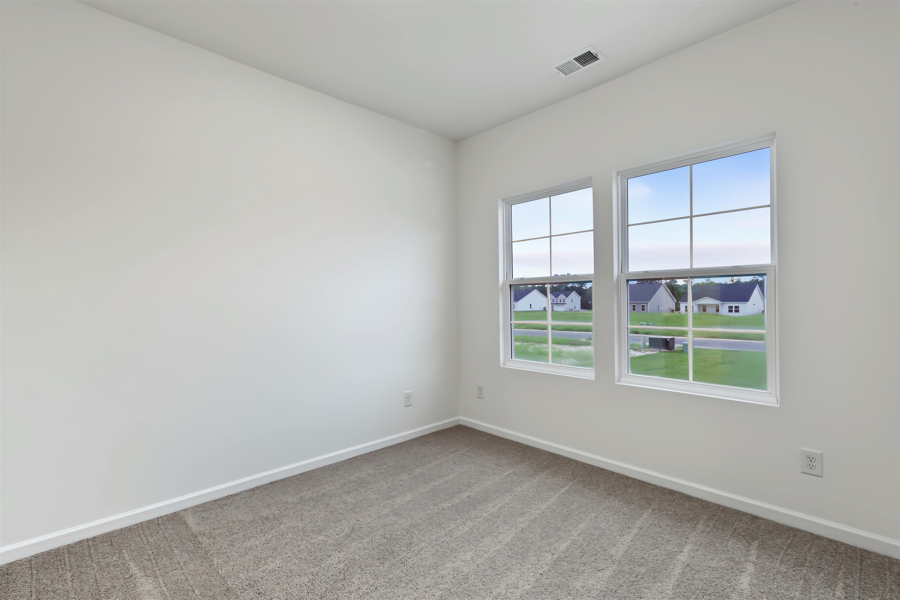 468 Meadow Sweet Pl Property Photo 14