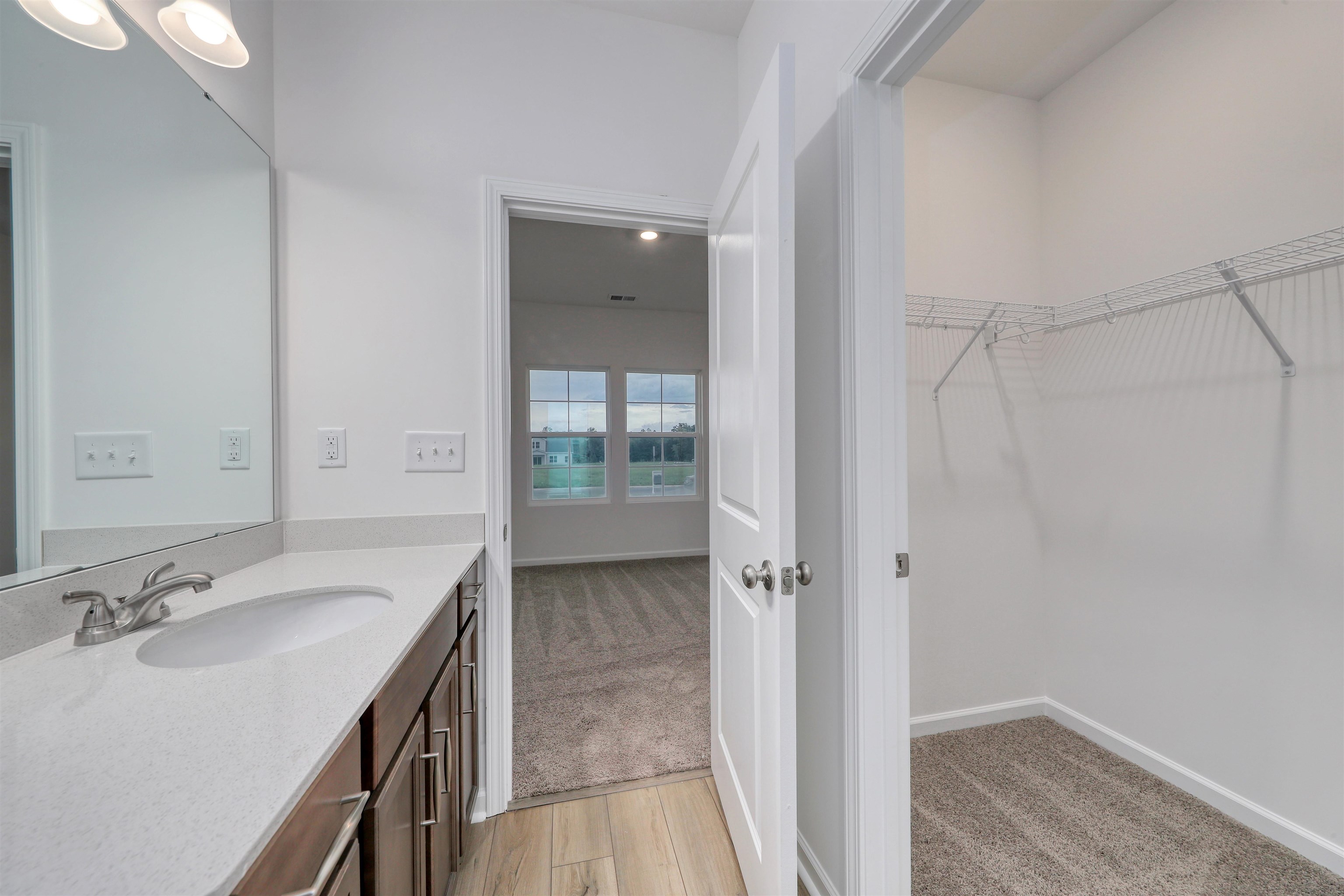 468 Meadow Sweet Pl Property Photo 18