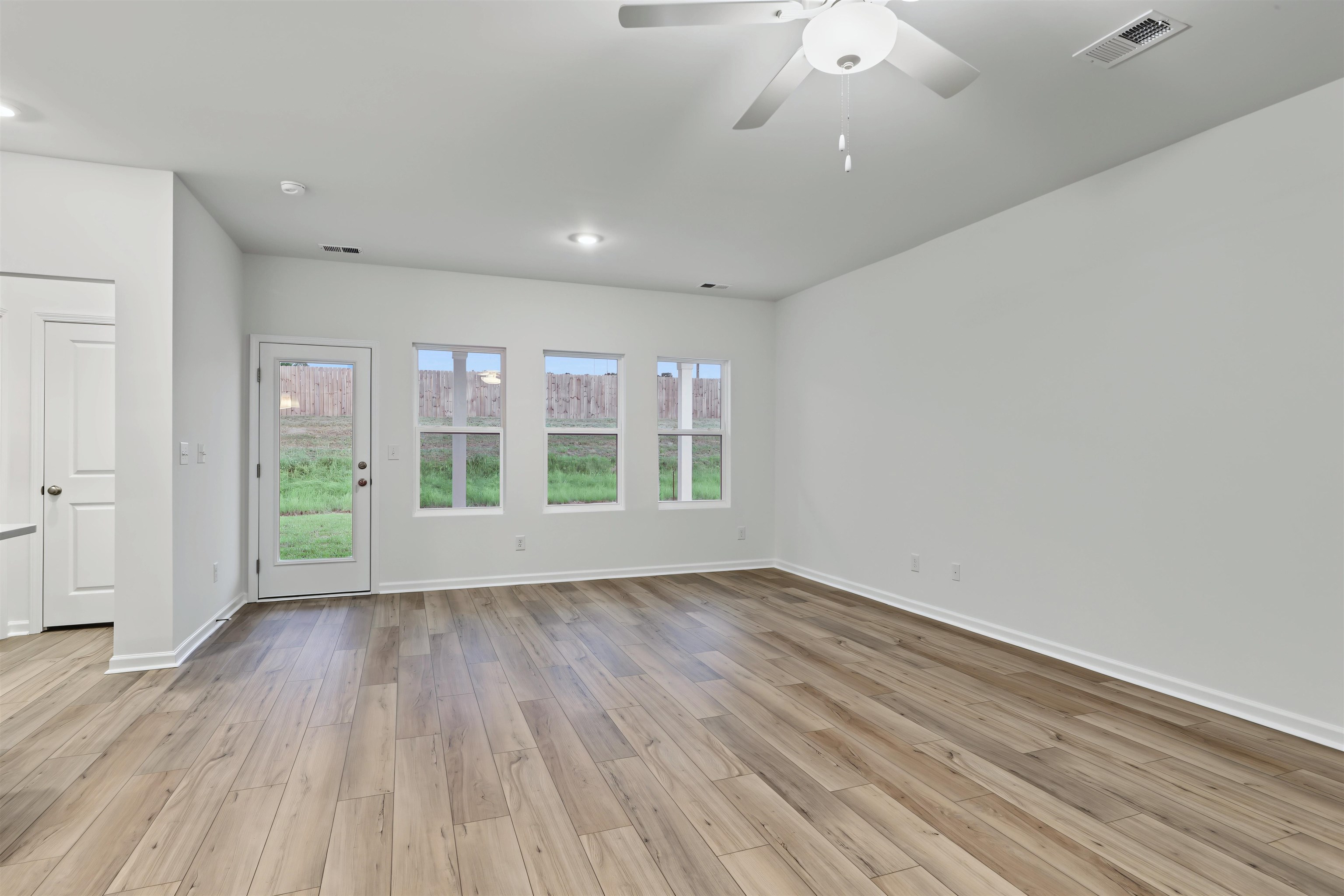 468 Meadow Sweet Pl Property Photo 22