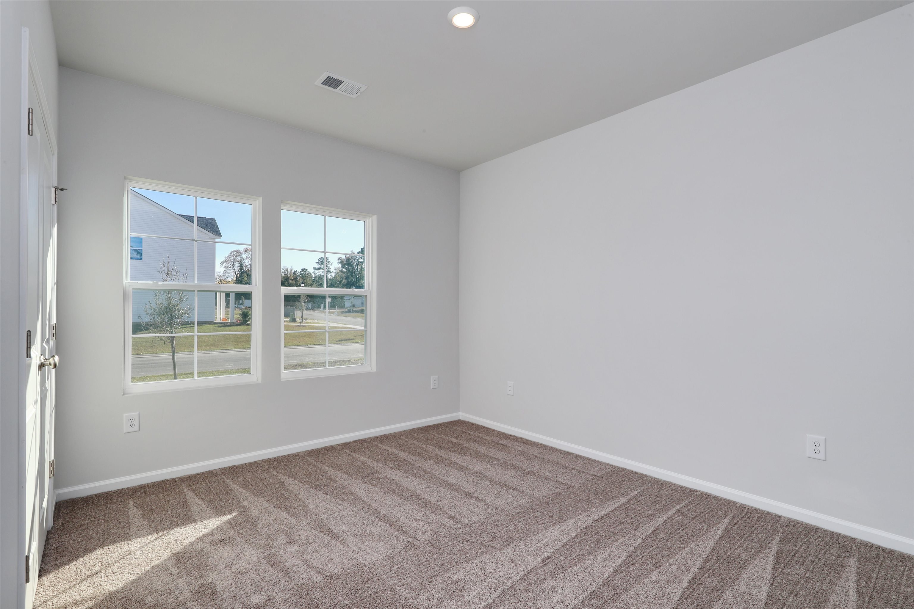 451 Meadow Sweet Pl Property Photo 8