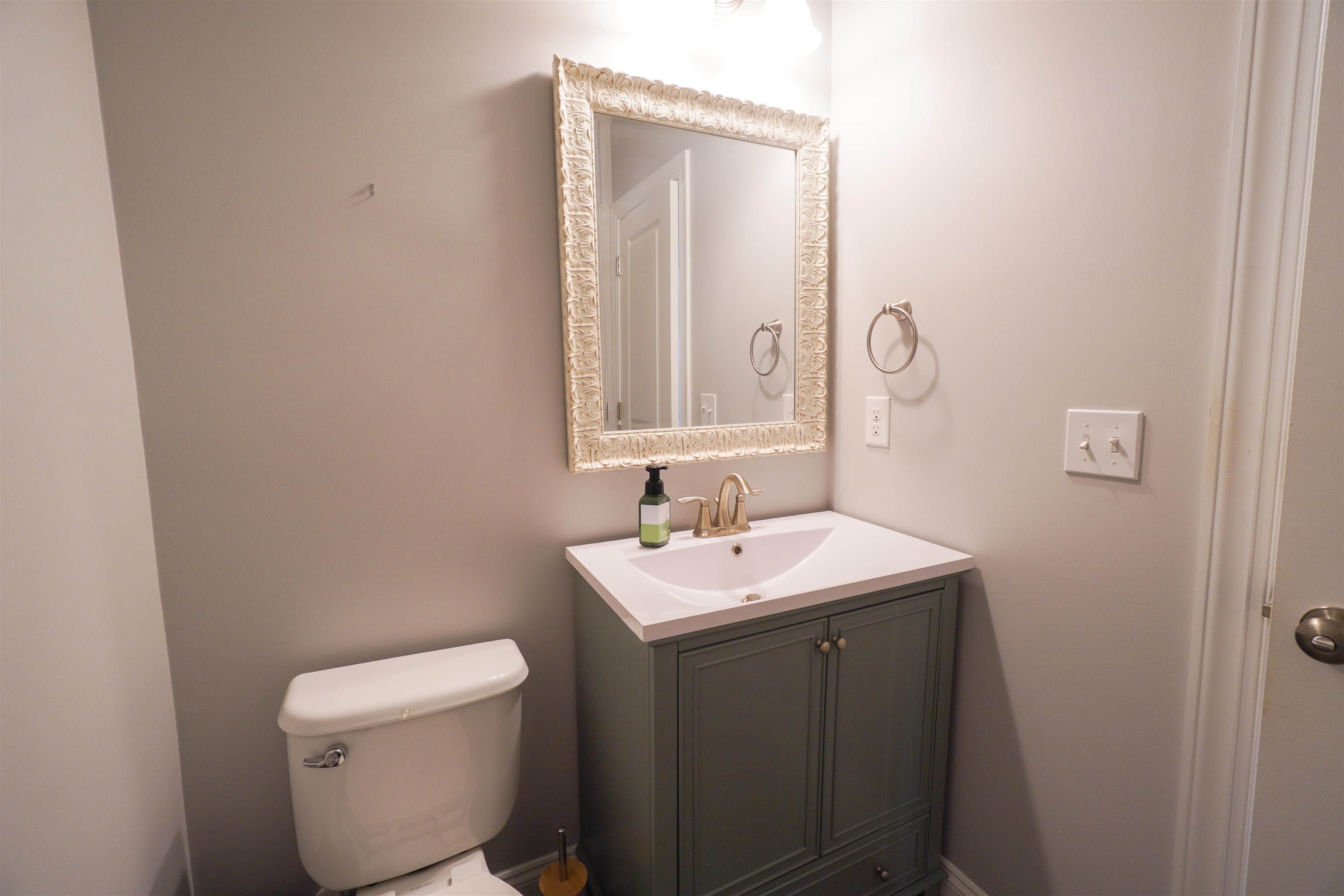 100 Splendor Circle Property Photo 5