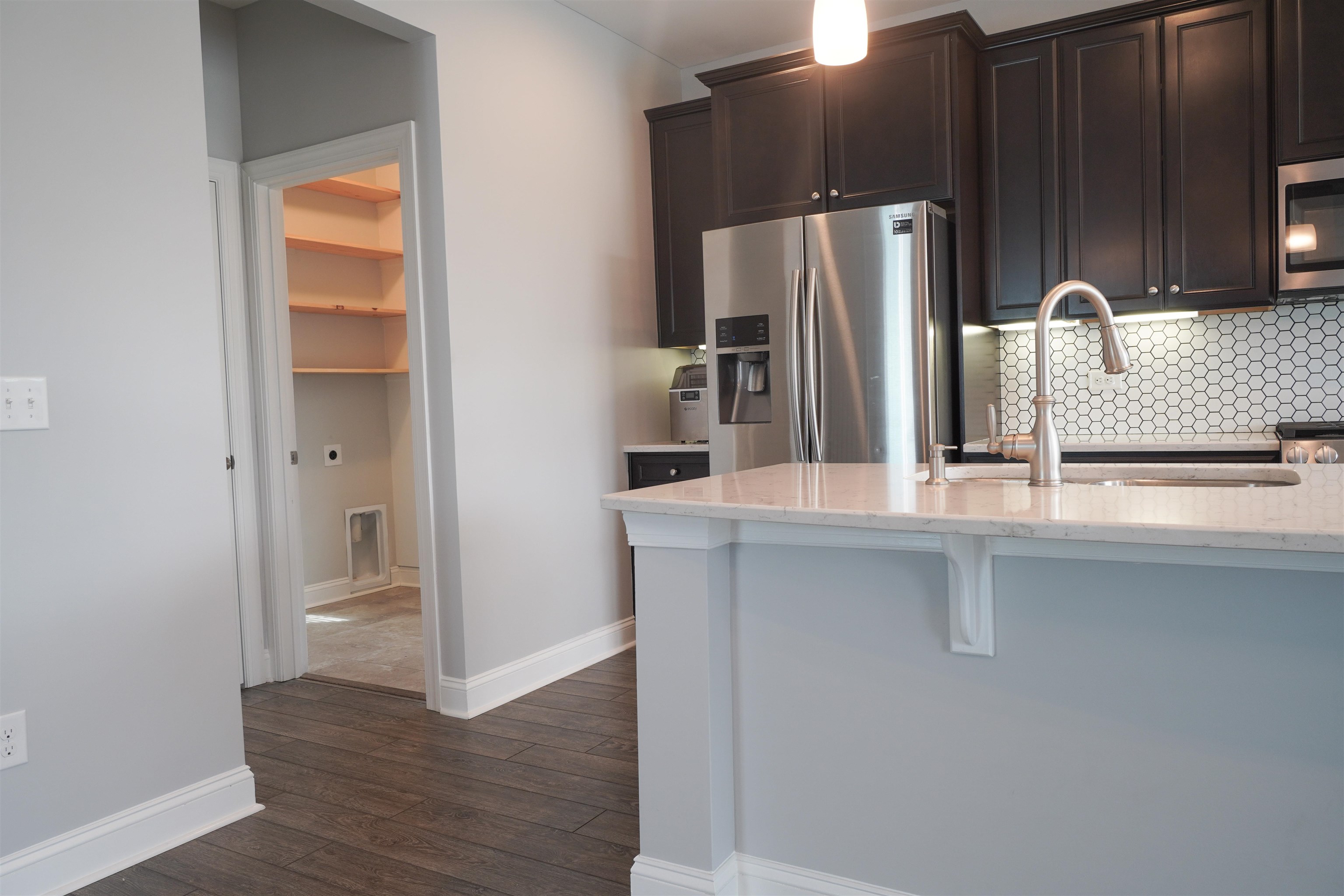 100 Splendor Circle Property Photo 11