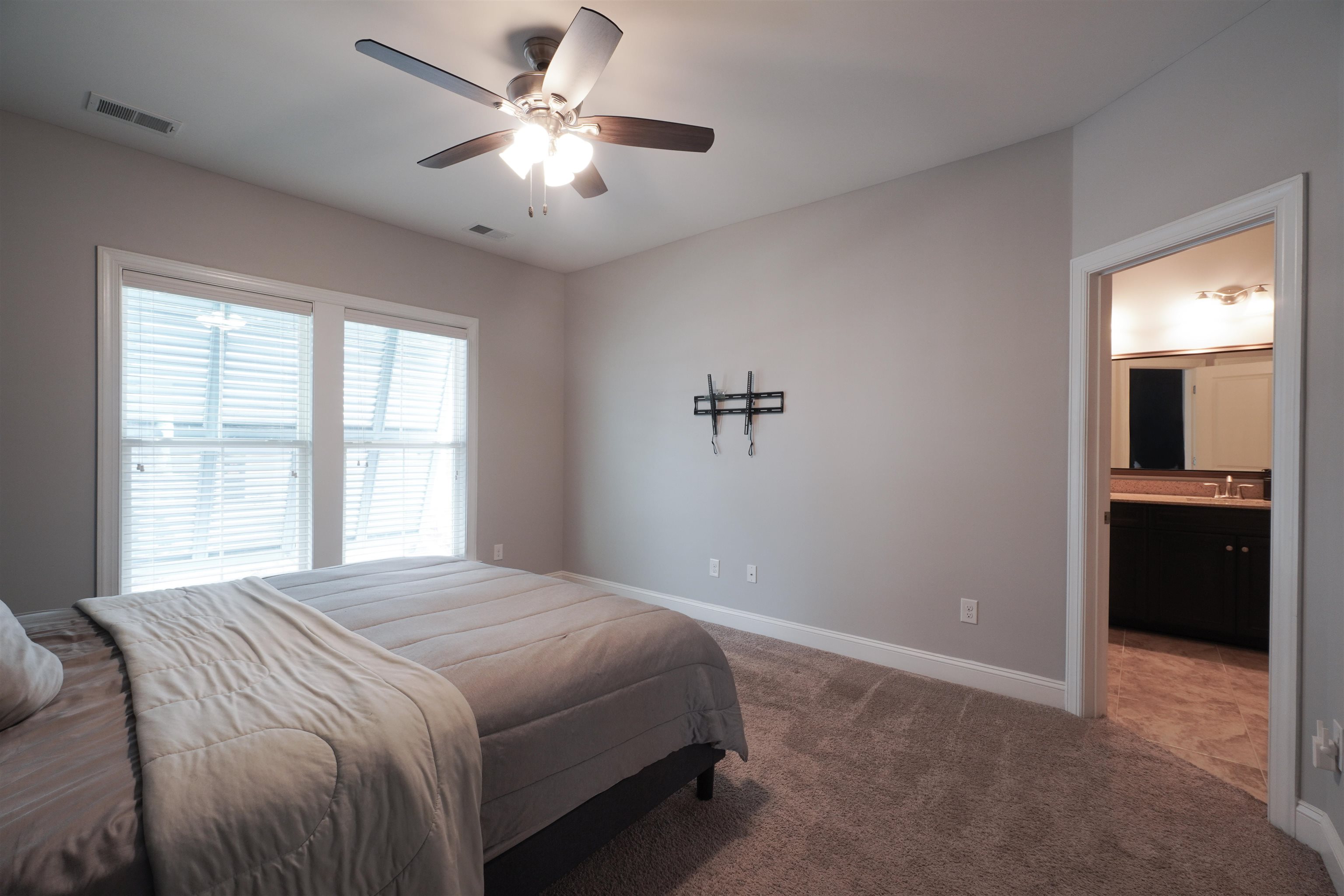100 Splendor Circle Property Photo 24