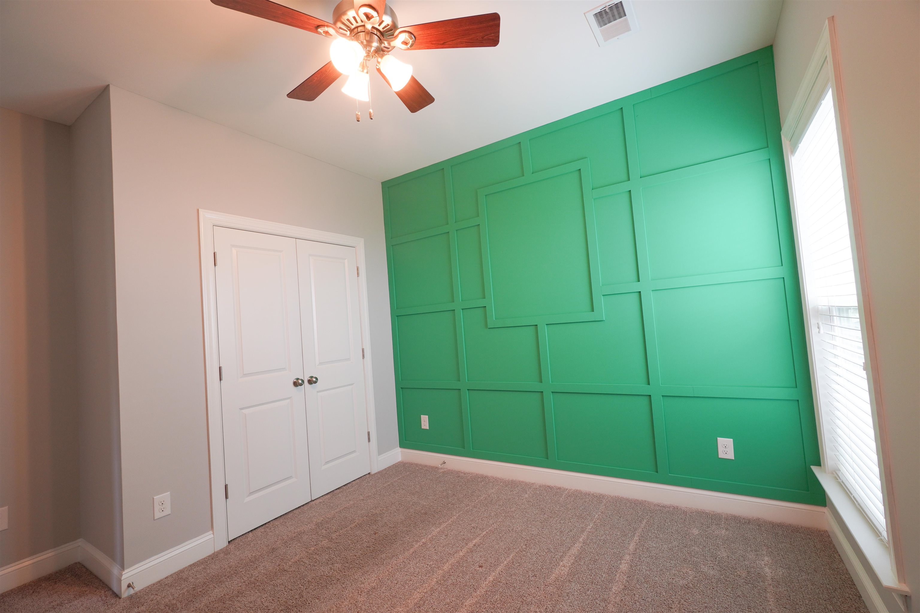 100 Splendor Circle Property Photo 36