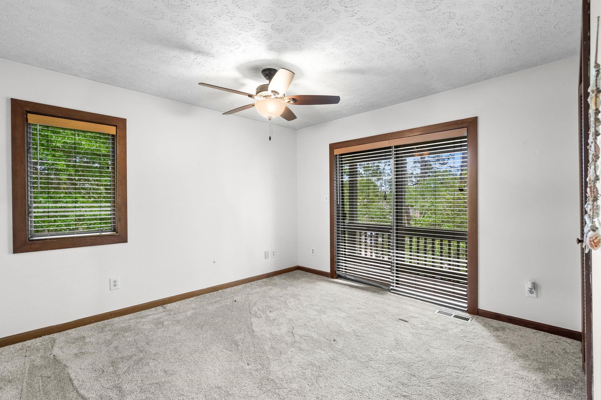 404 N 72nd Ave. Property Photo 27