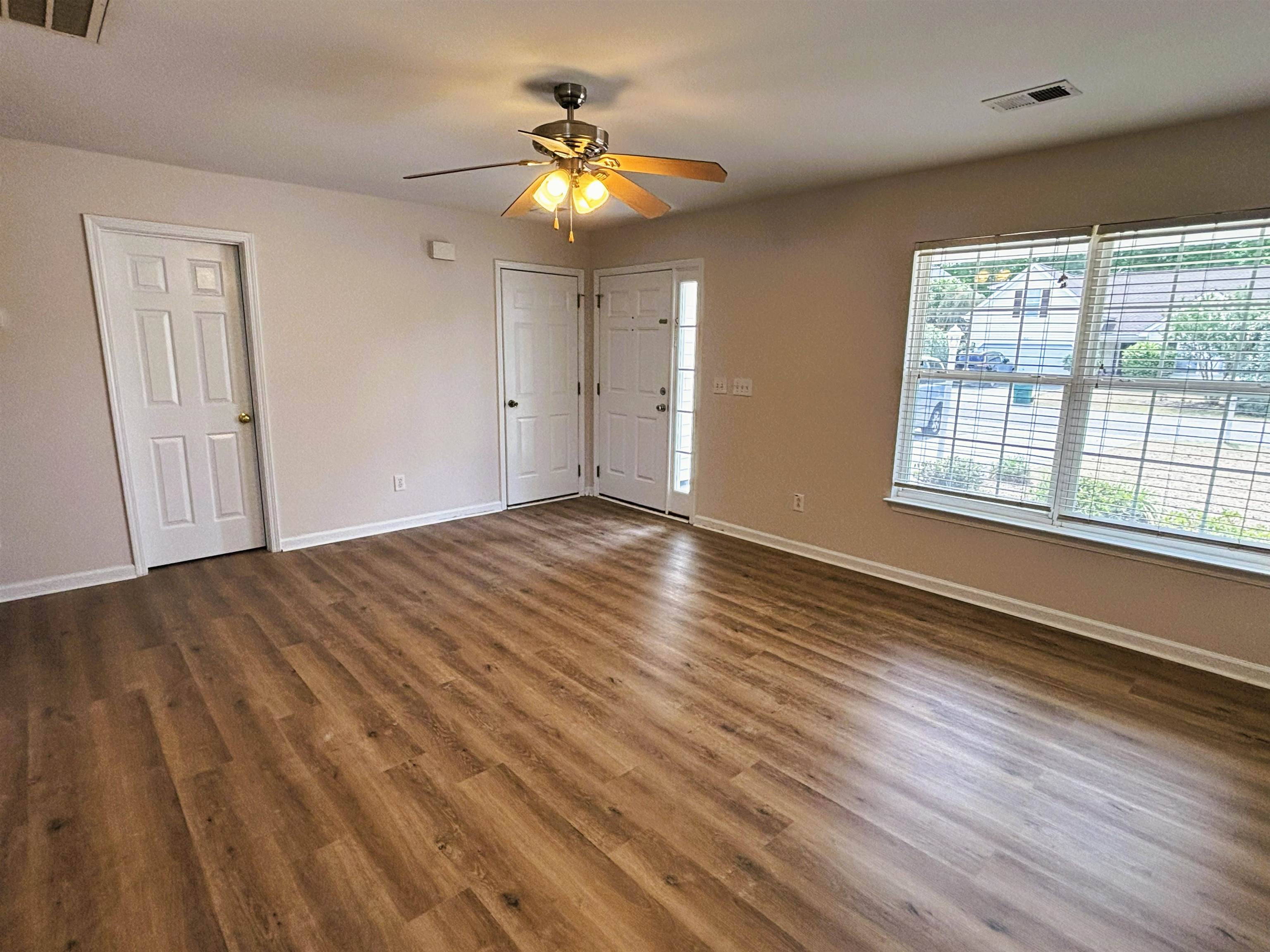 9050 Gatewick Ct. Property Photo 4