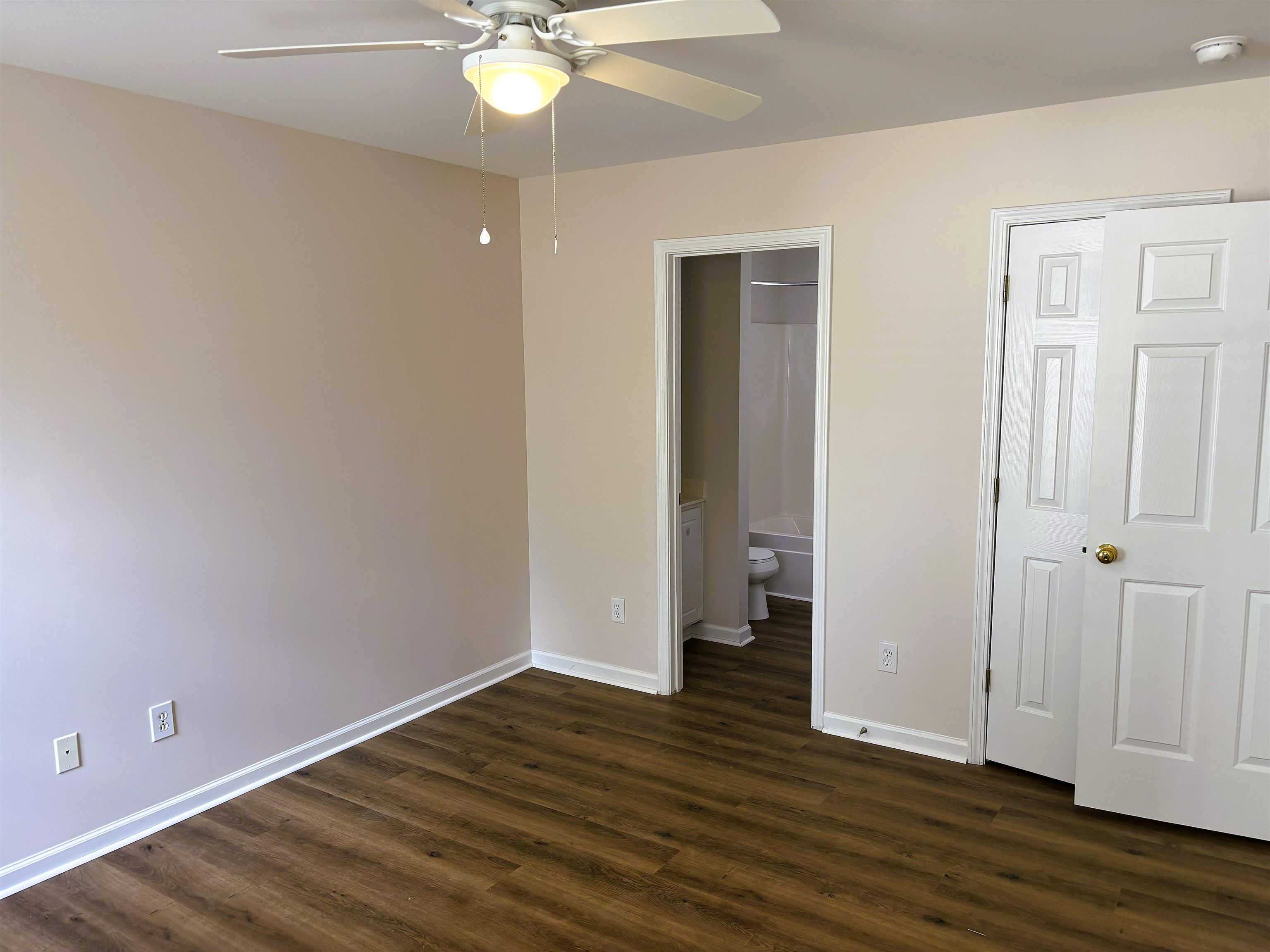 9050 Gatewick Ct. Property Photo 11