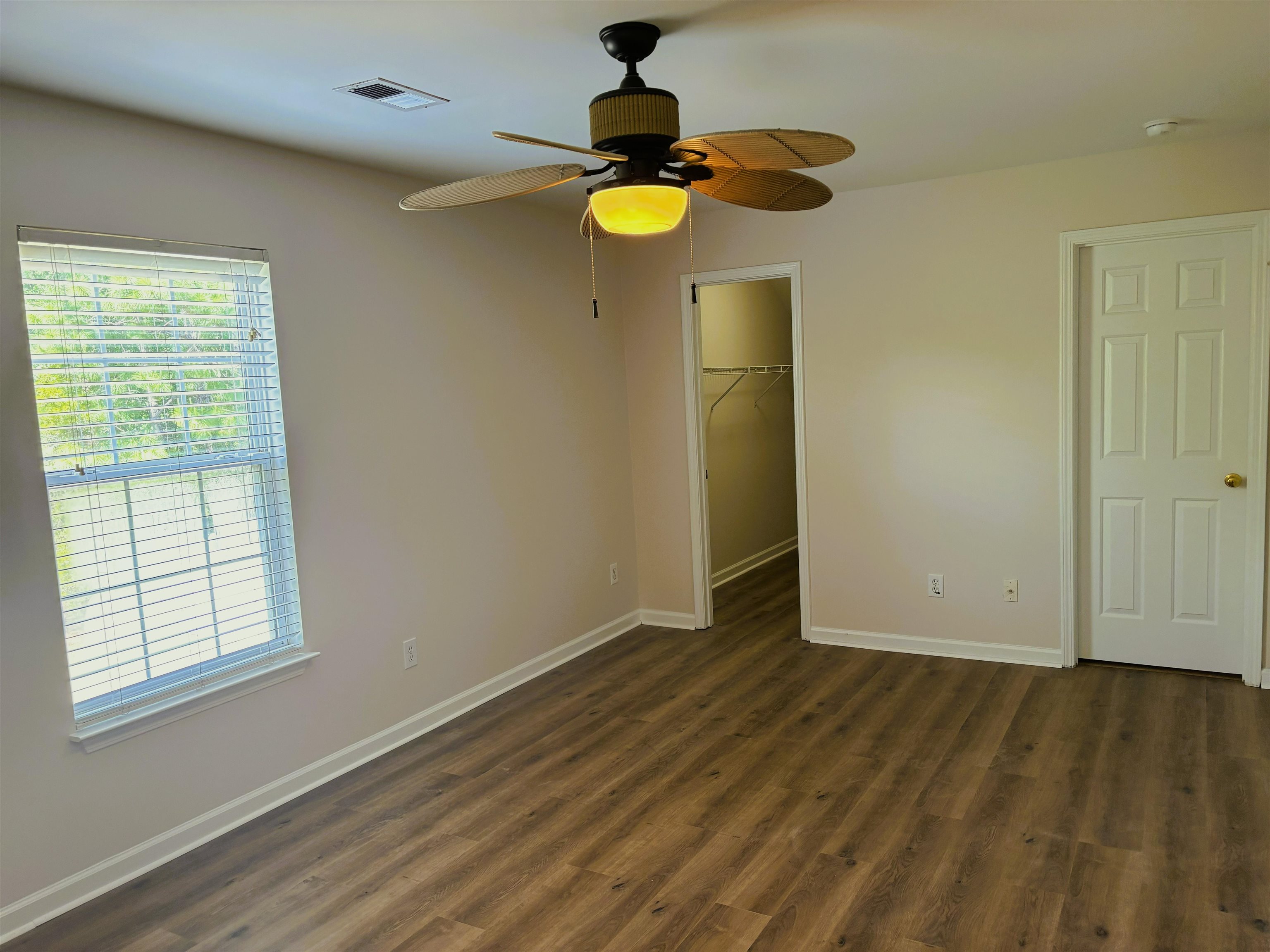 9050 Gatewick Ct. Property Photo 15