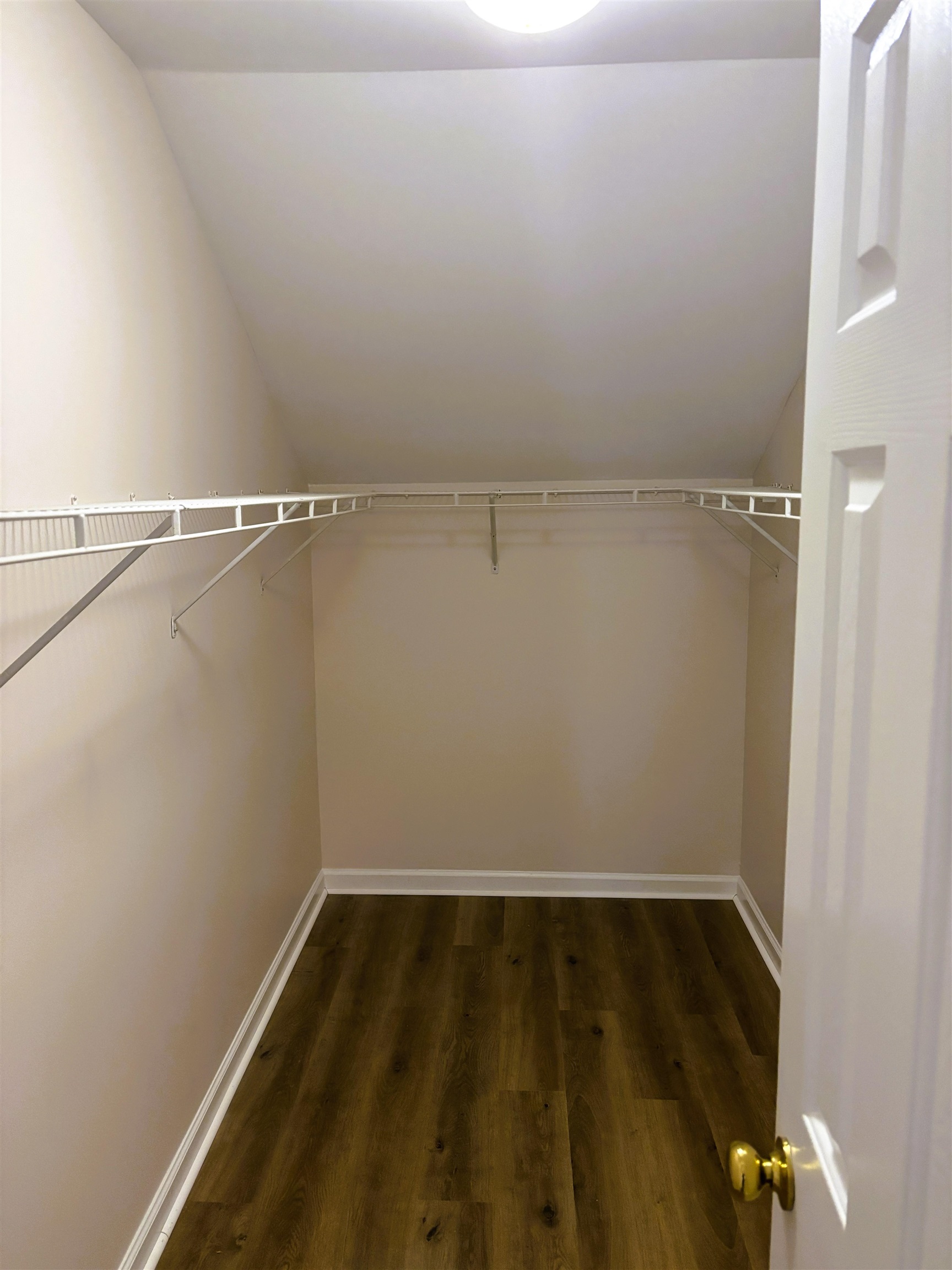 9050 Gatewick Ct. Property Photo 16