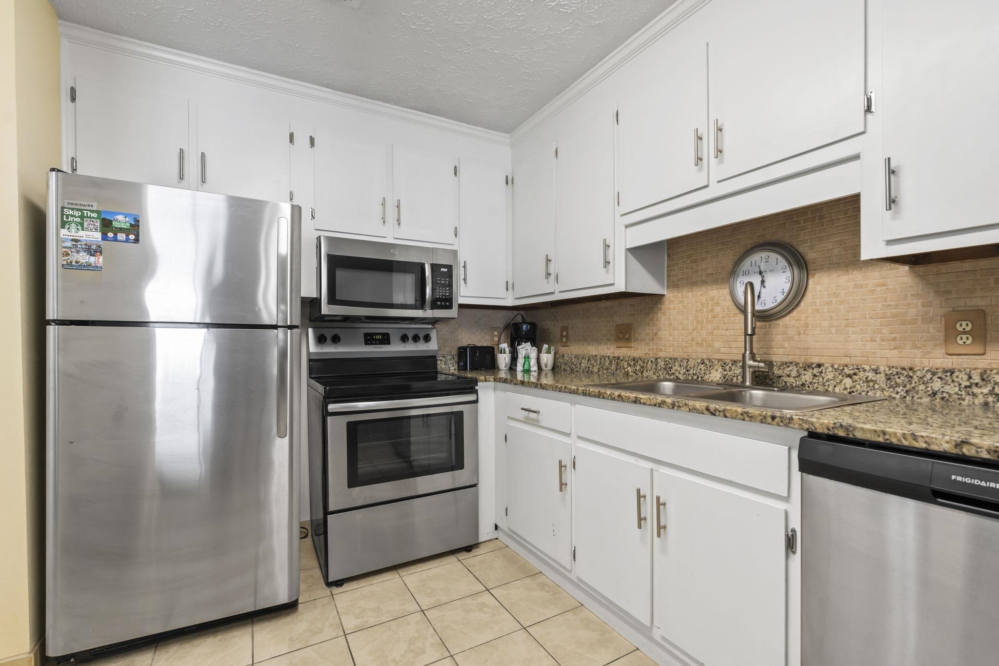 2805 N Ocean Blvd. Property Photo 4