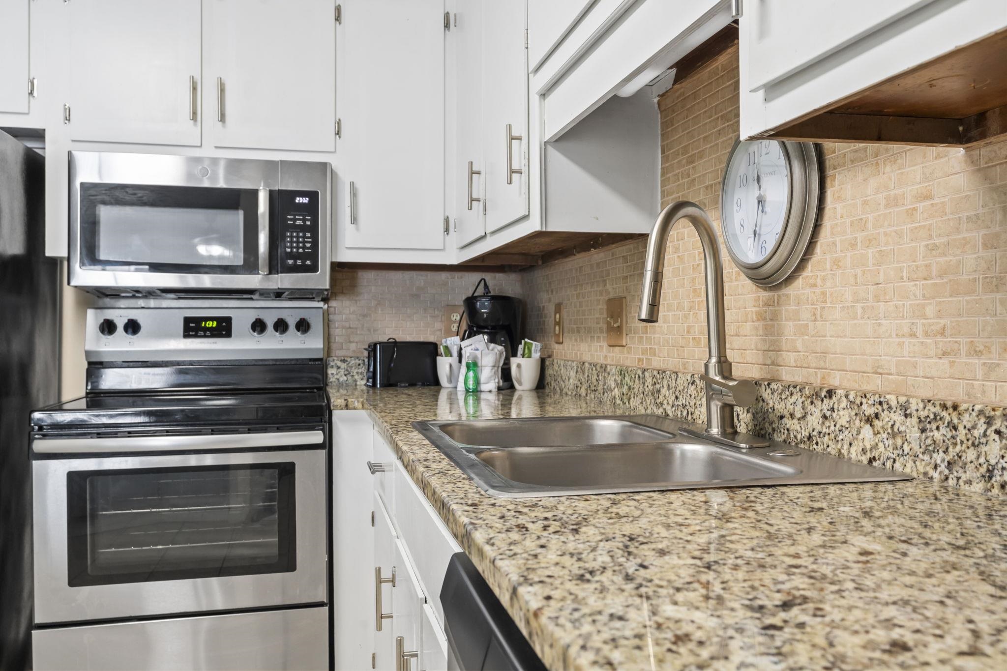 2805 N Ocean Blvd. Property Photo 5