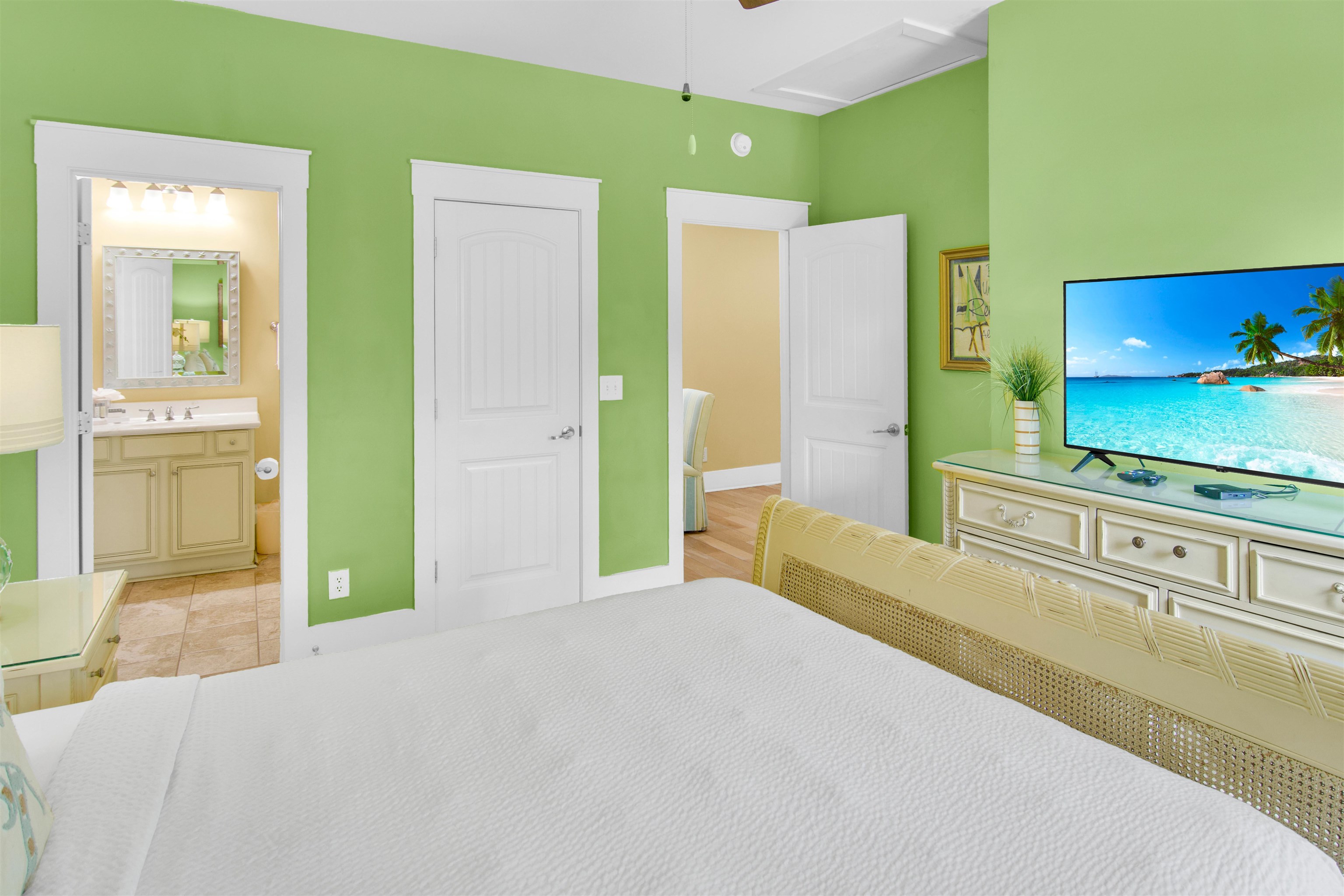 451 Banyan Place Property Photo 26