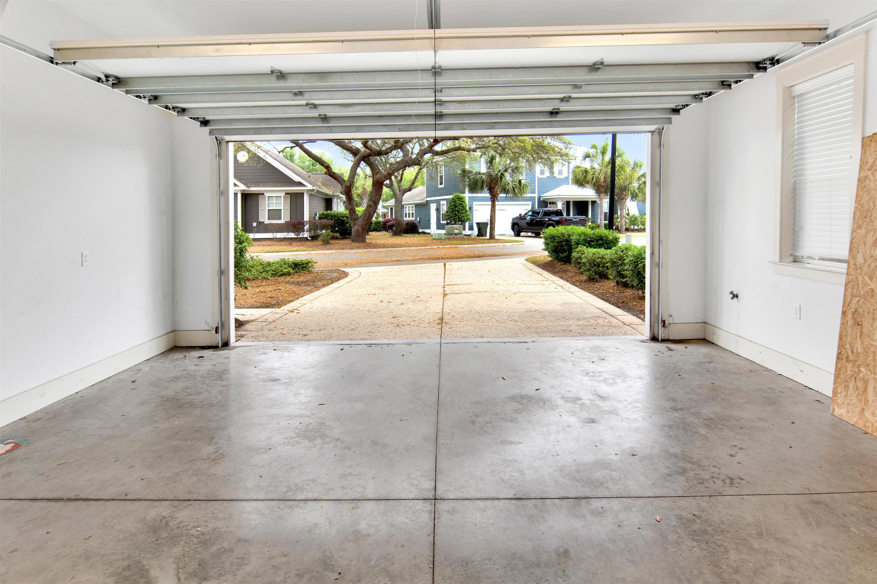 451 Banyan Place Property Photo 33