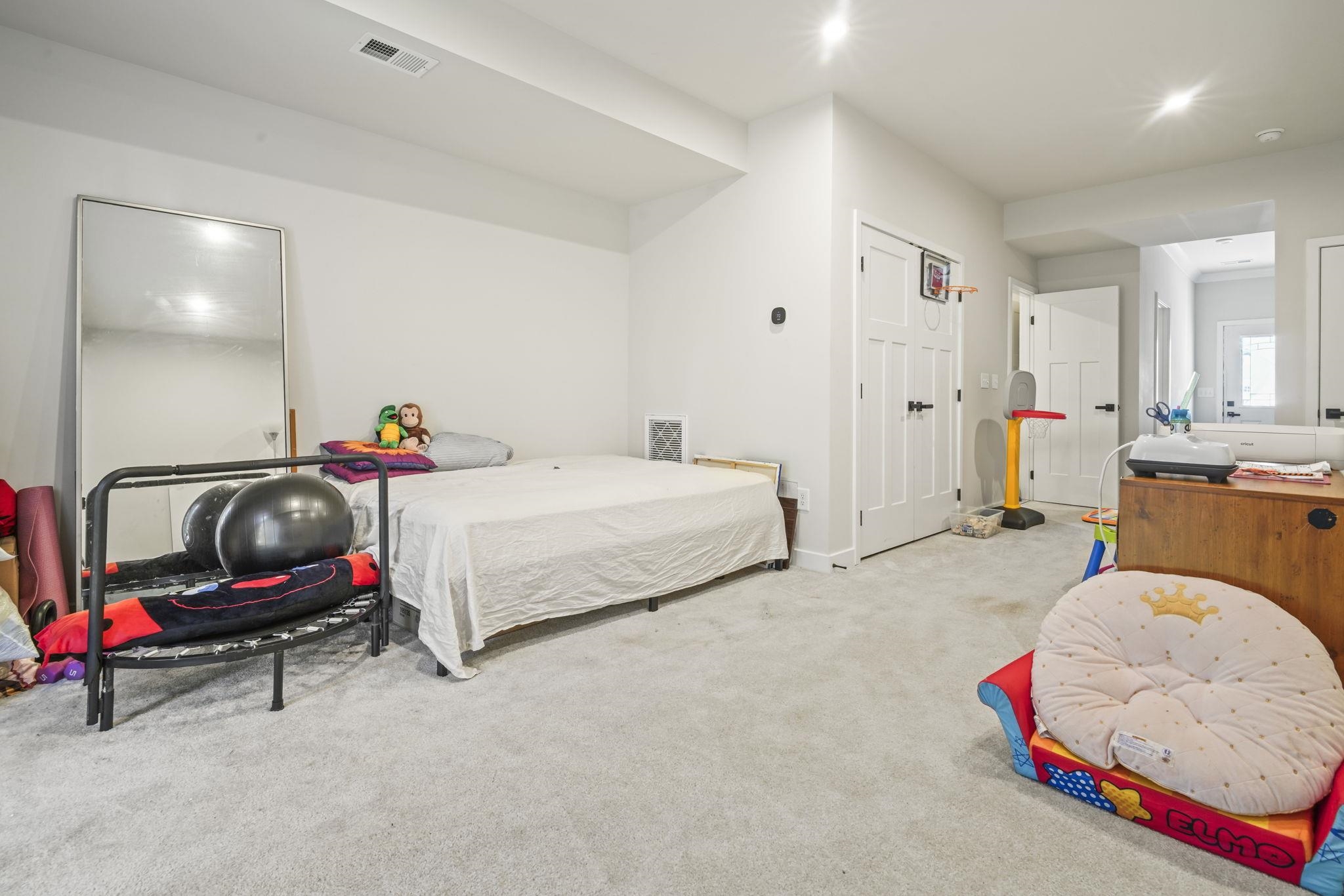 124 Galil Dr. Property Photo 28