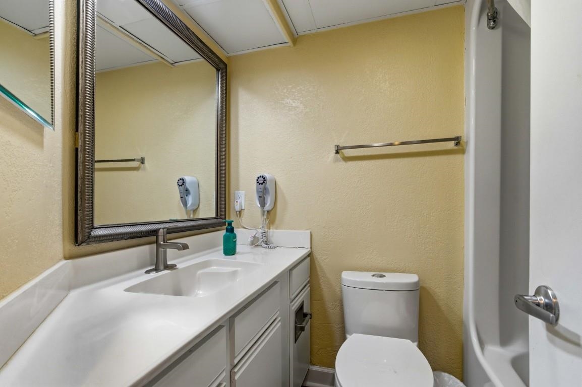 161 Seawatch Dr. Property Photo 18
