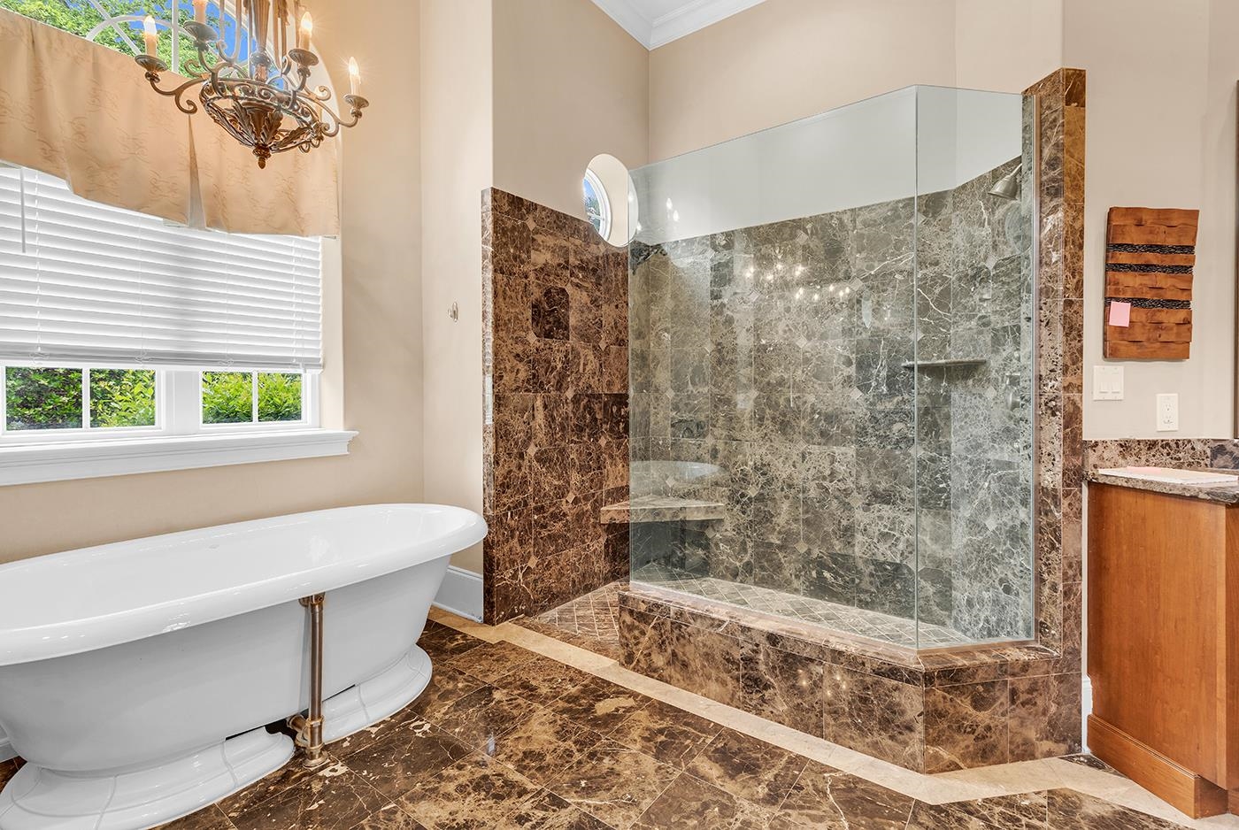 9031 Bella Verde Ct. Property Photo 23