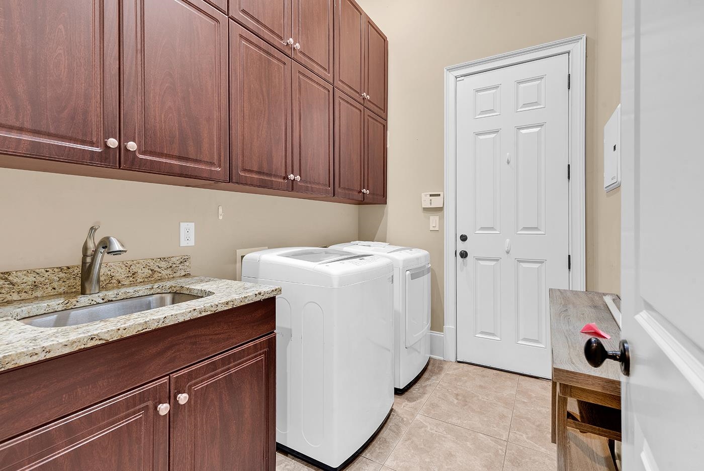 9031 Bella Verde Ct. Property Photo 27