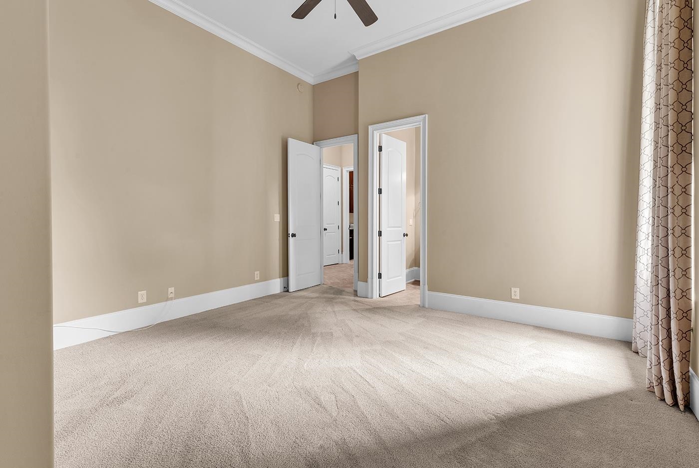 9031 Bella Verde Ct. Property Photo 31