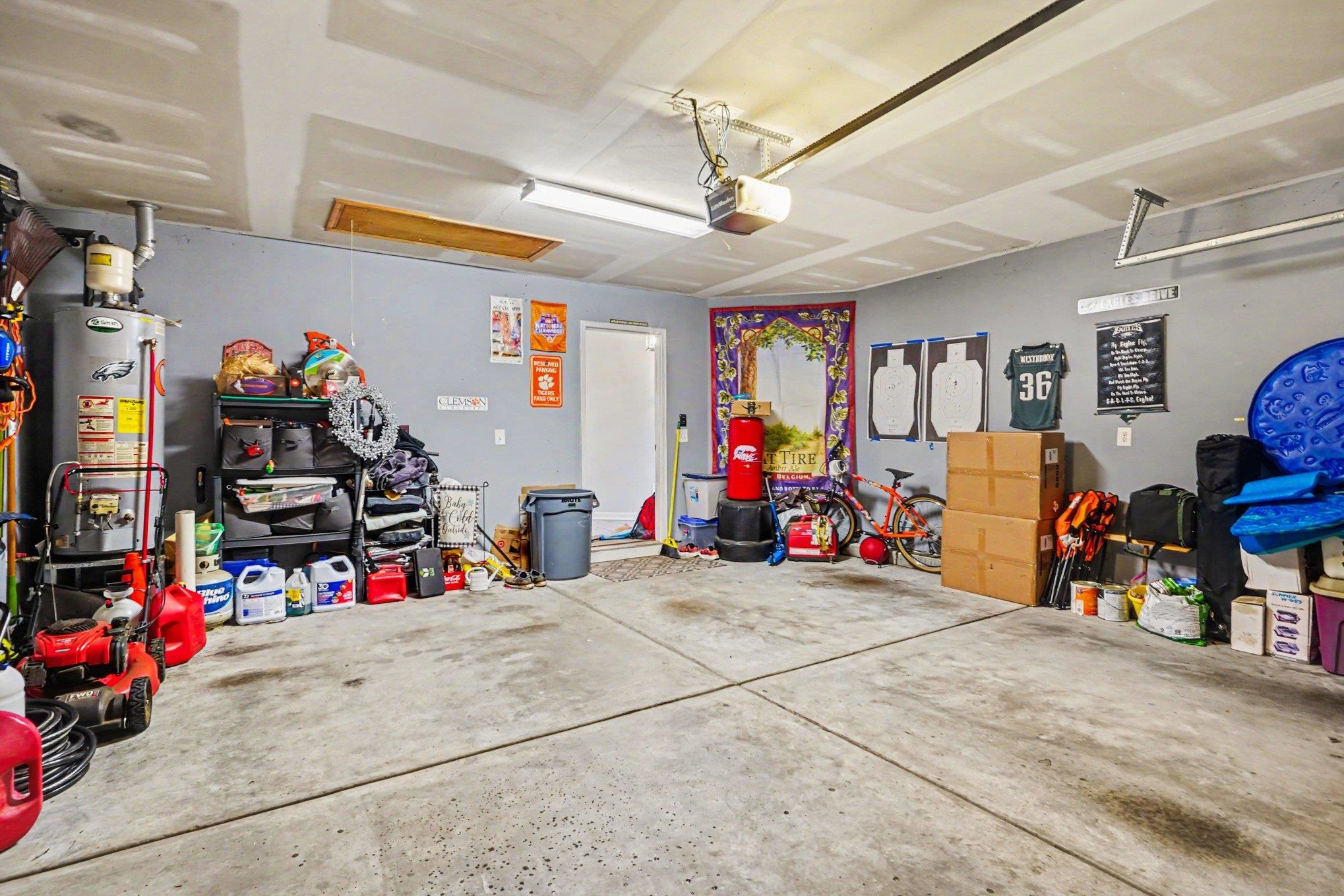 400 Stafford Dr. Property Photo 22