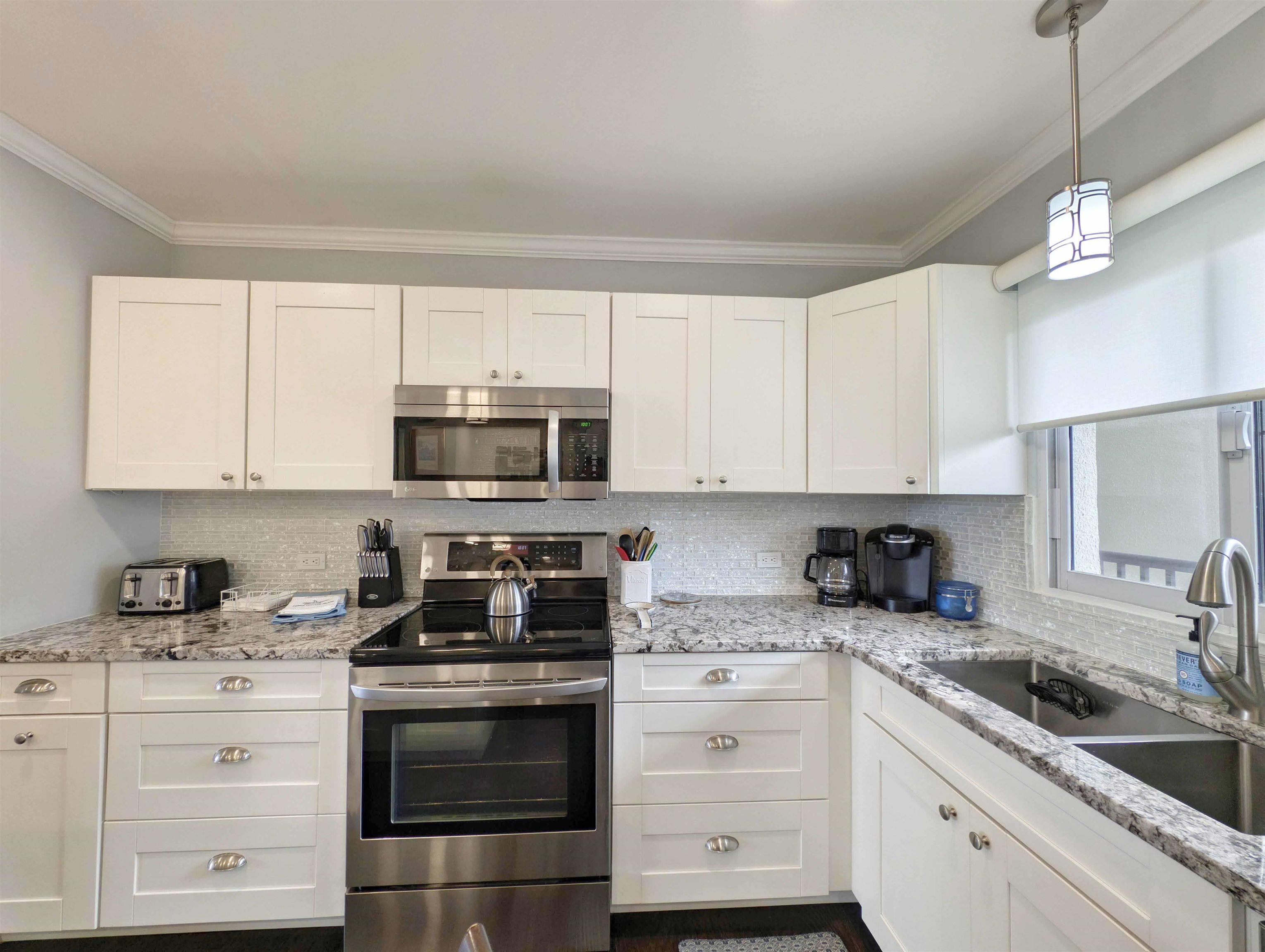423 Parker Dr. Property Photo 12