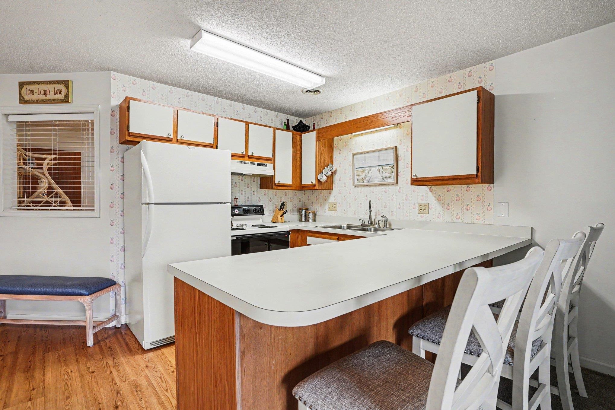 1095 Plantation Dr. W Property Photo 8