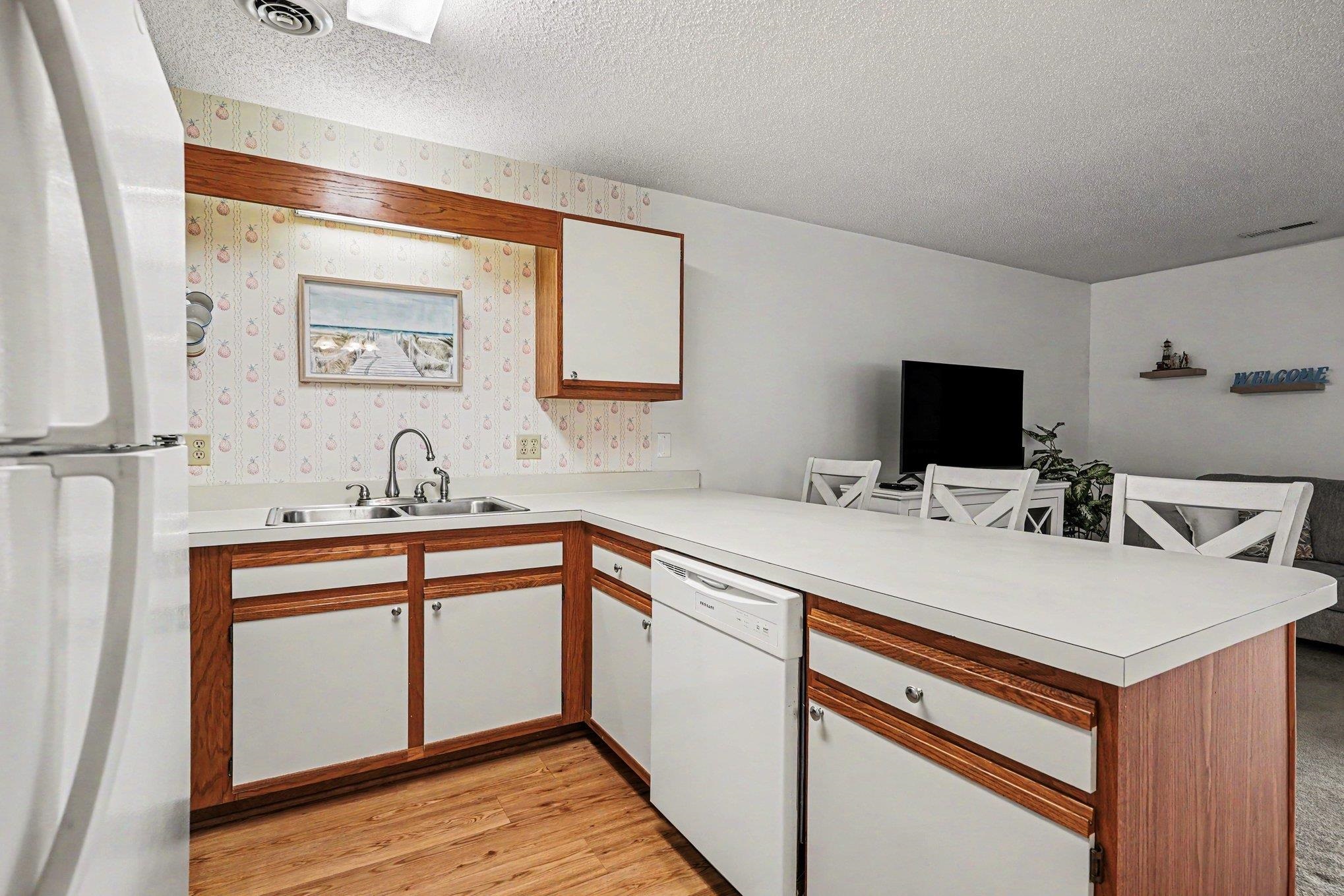 1095 Plantation Dr. W Property Photo 9