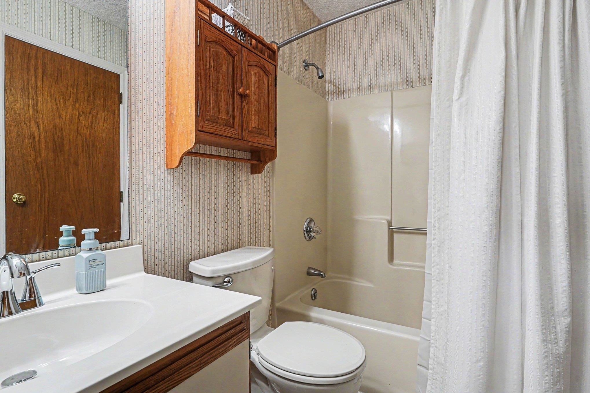 1095 Plantation Dr. W Property Photo 18