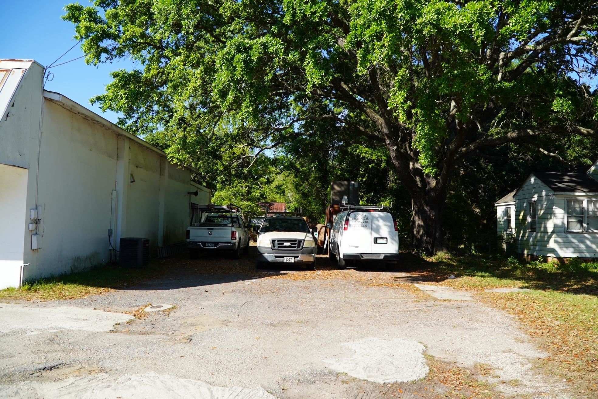 2310 Highmarket St. Property Photo 6