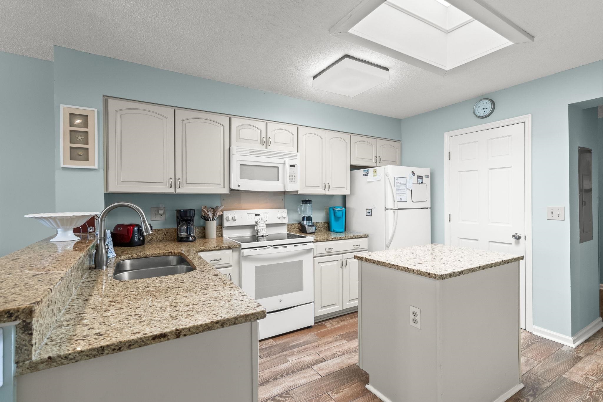 2507 S Ocean Blvd. Property Photo 4