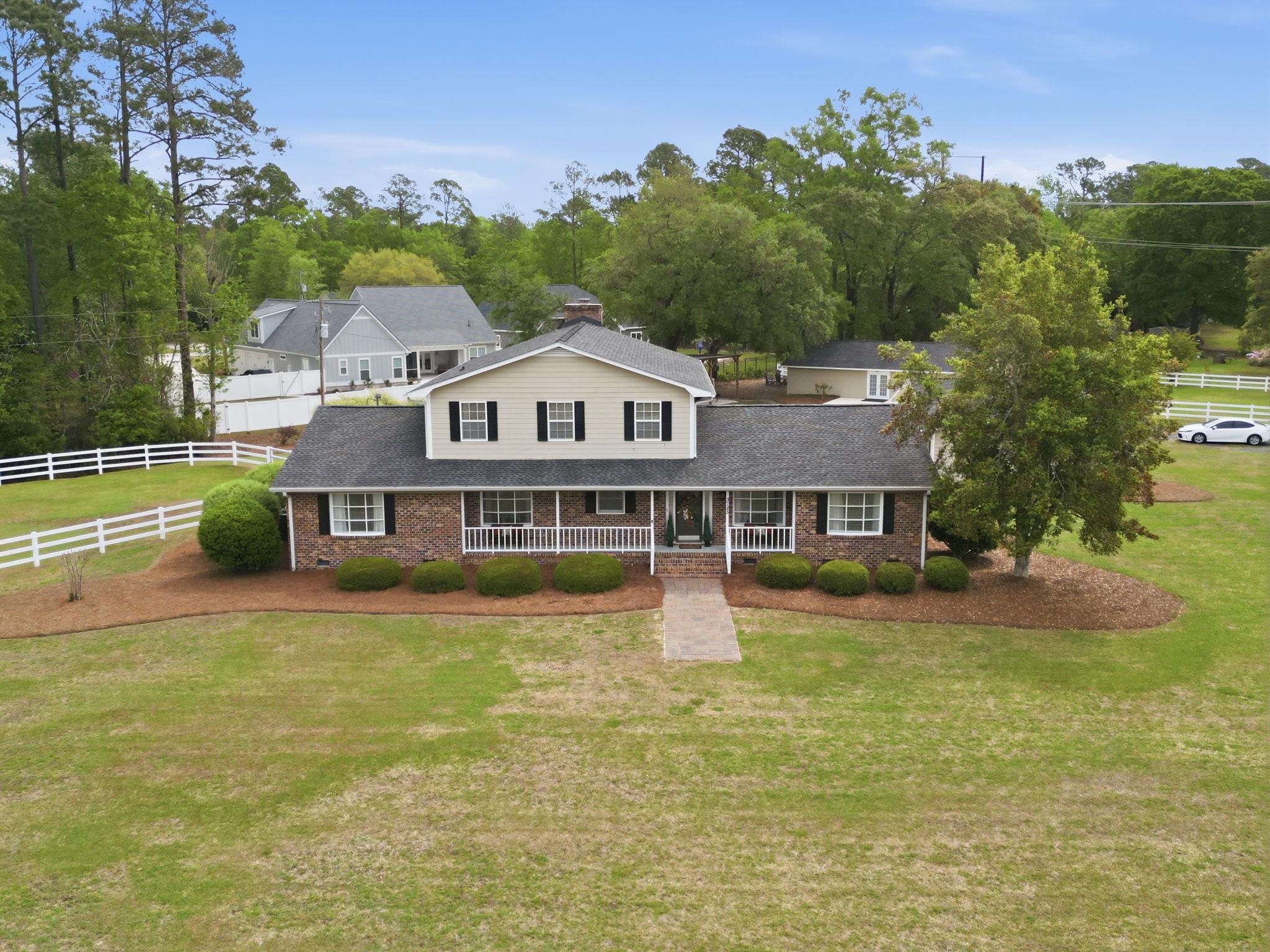 3725 Willow Springs Rd. Property Photo 1