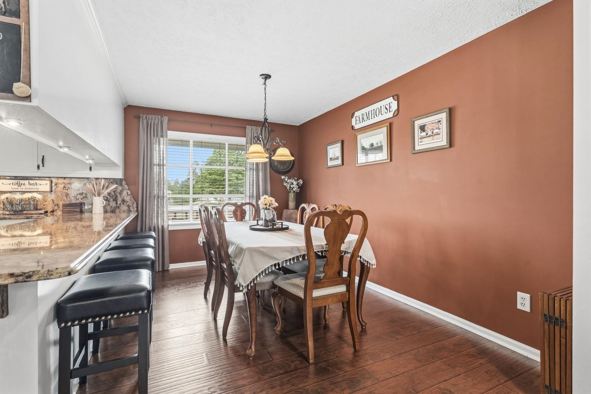3725 Willow Springs Rd. Property Photo 17