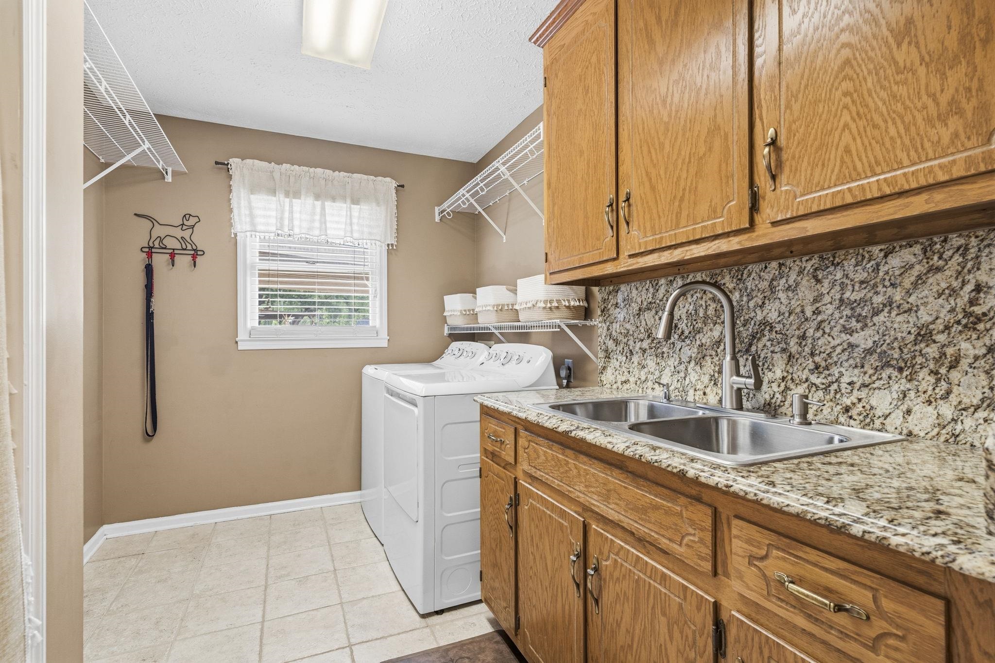 3725 Willow Springs Rd. Property Photo 32