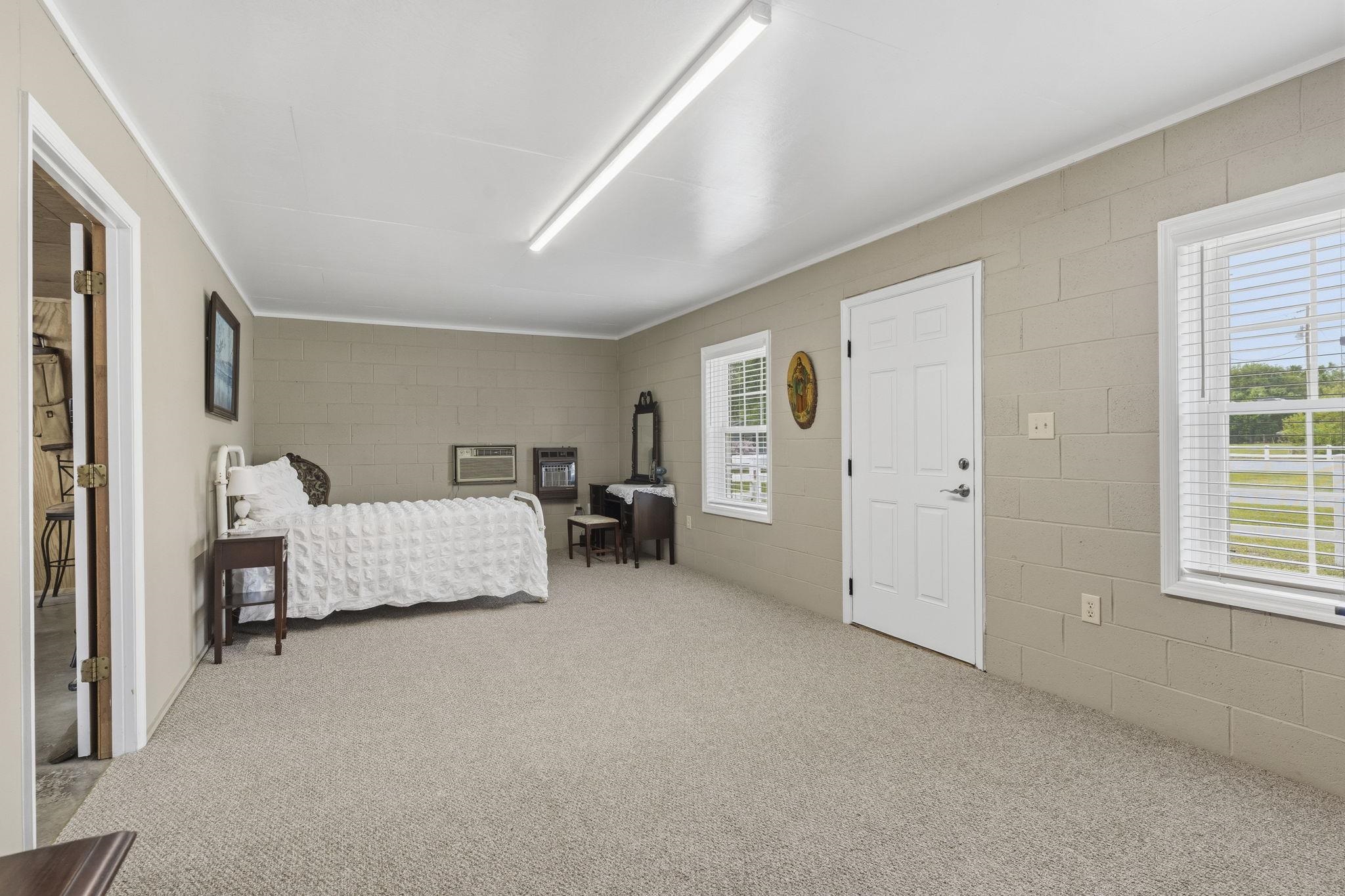 3725 Willow Springs Rd. Property Photo 38