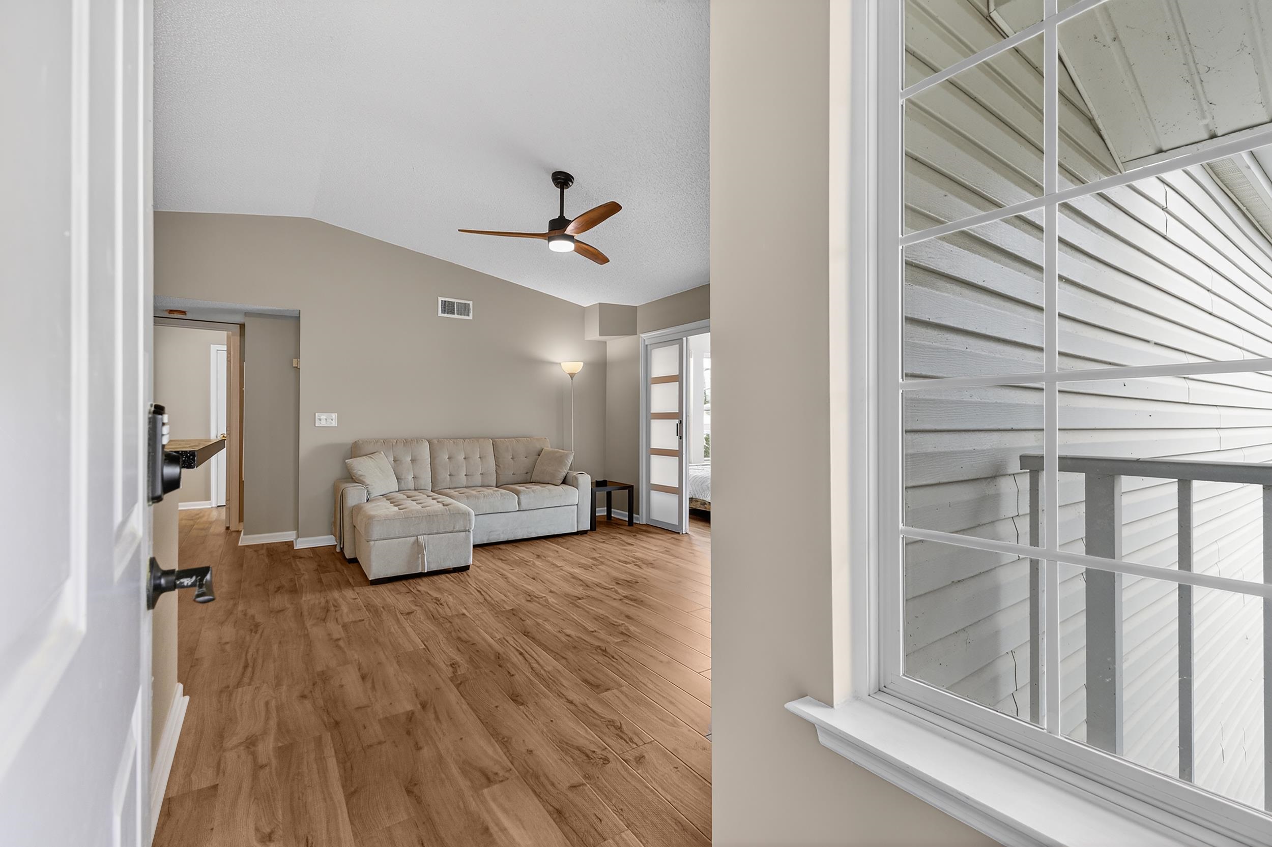 8641 Southbridge Dr. Property Photo 10