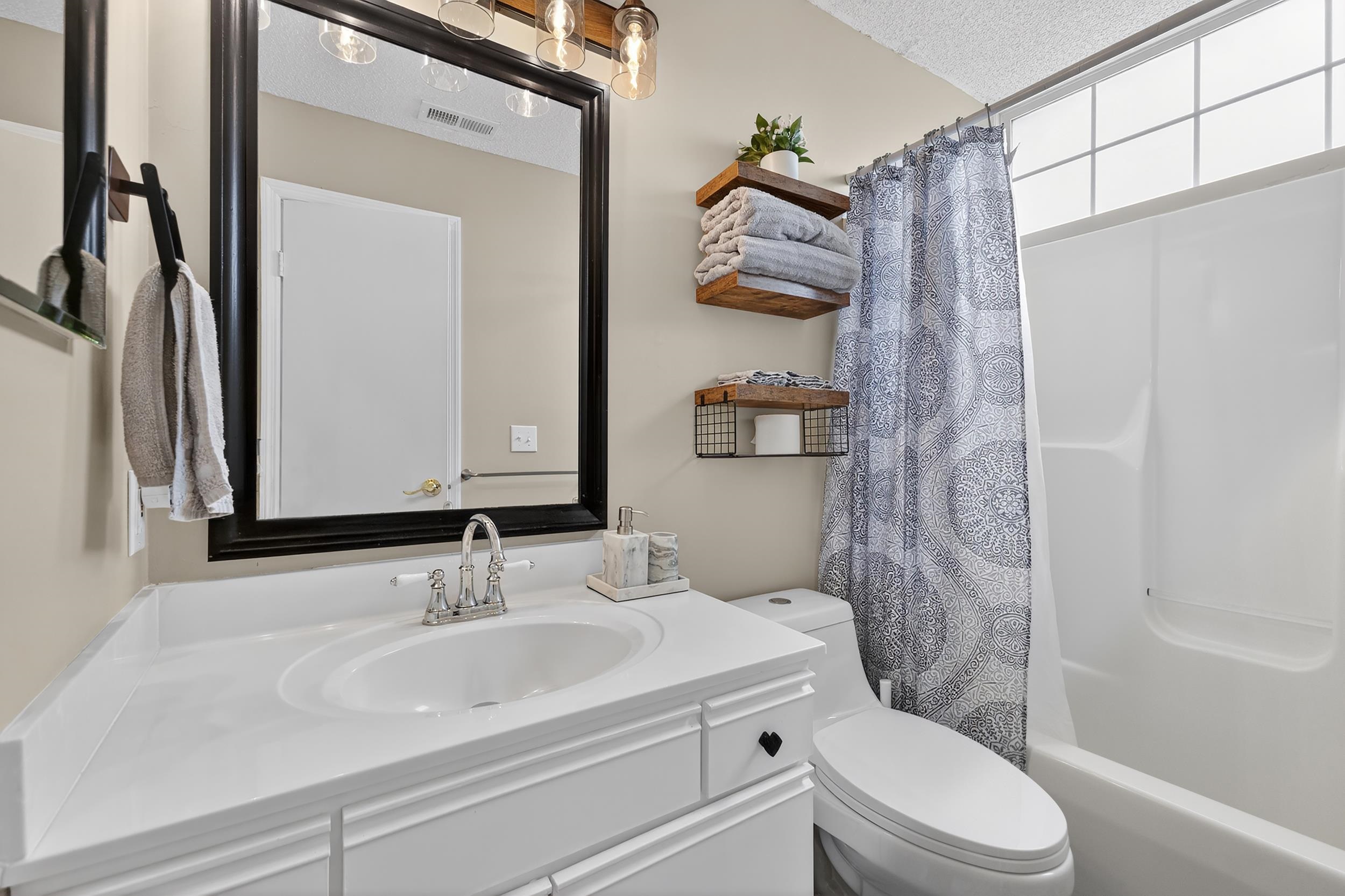 8641 Southbridge Dr. Property Photo 40