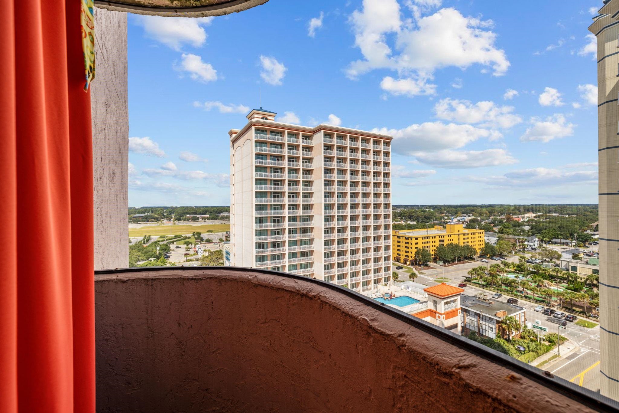 2500 N Ocean Blvd. Property Photo 19