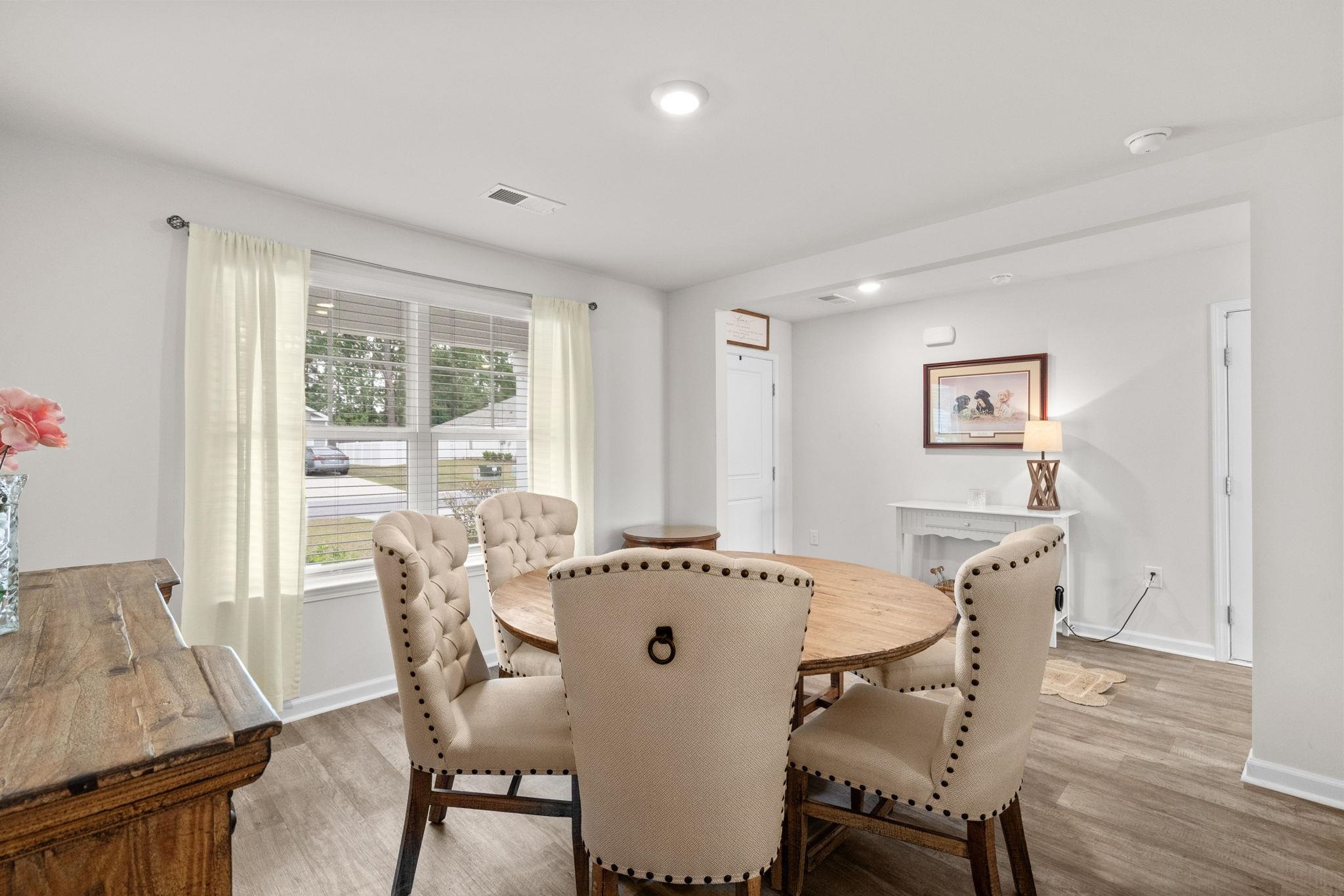 205 Seasons Trace Loop Property Photo 9