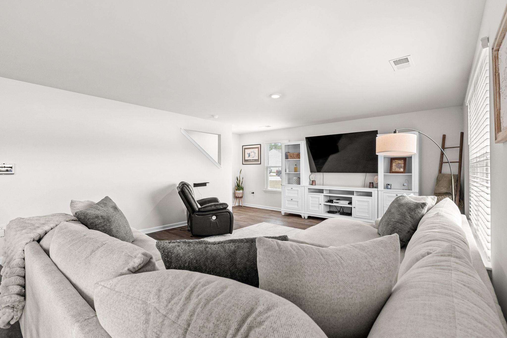 205 Seasons Trace Loop Property Photo 12