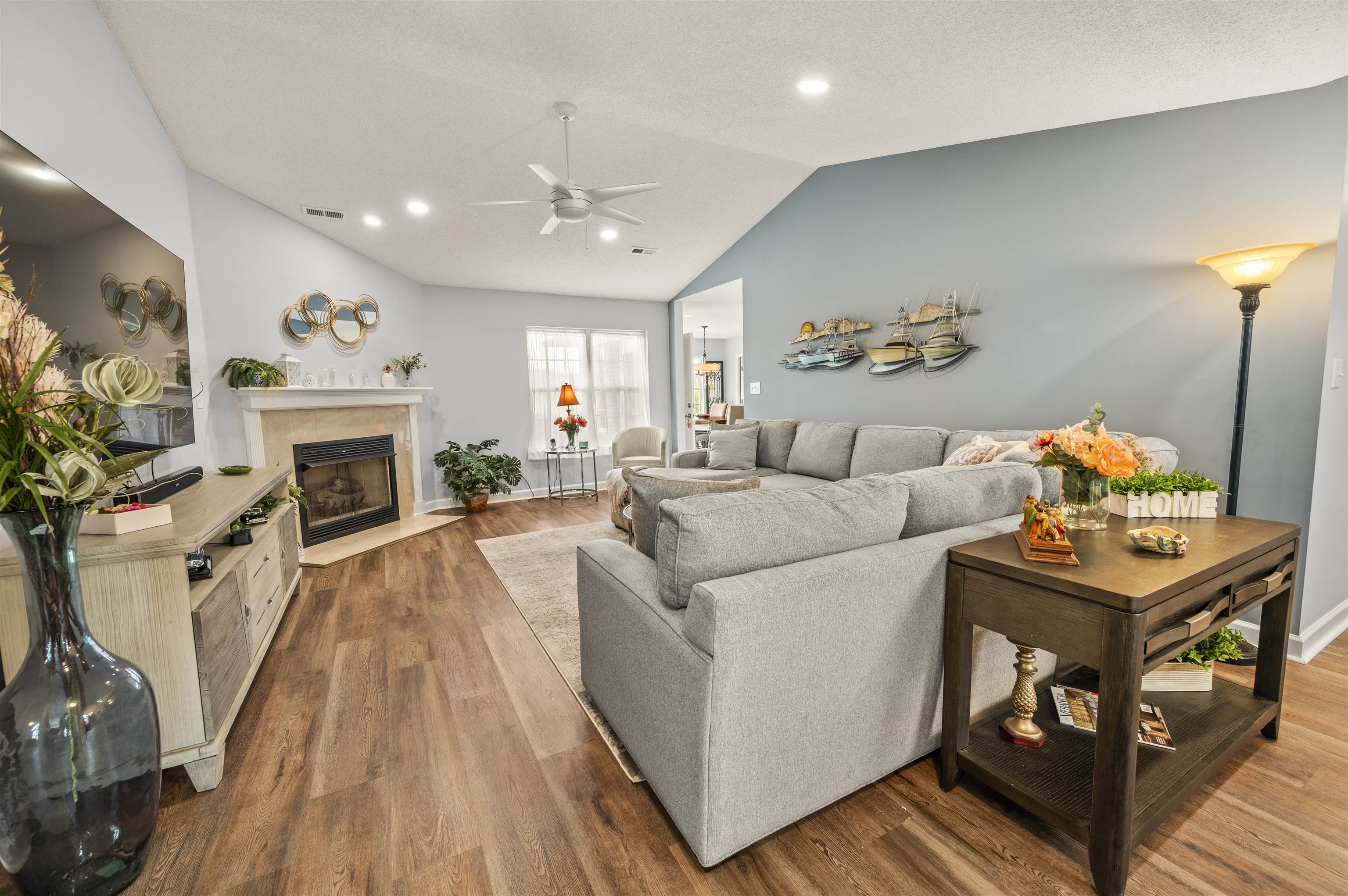 527 Quail Ct. Property Photo 3