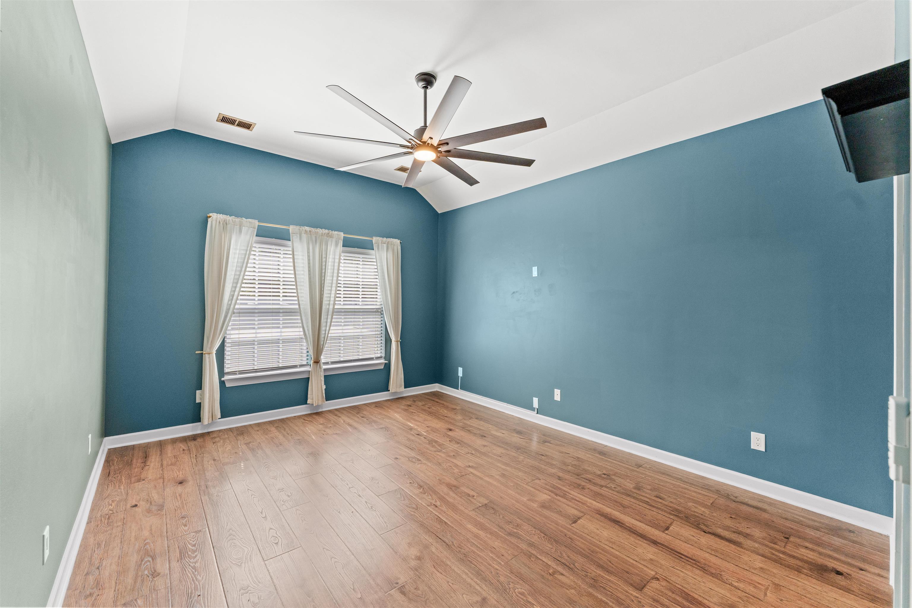 4301 Marshwood Dr. Property Photo 14
