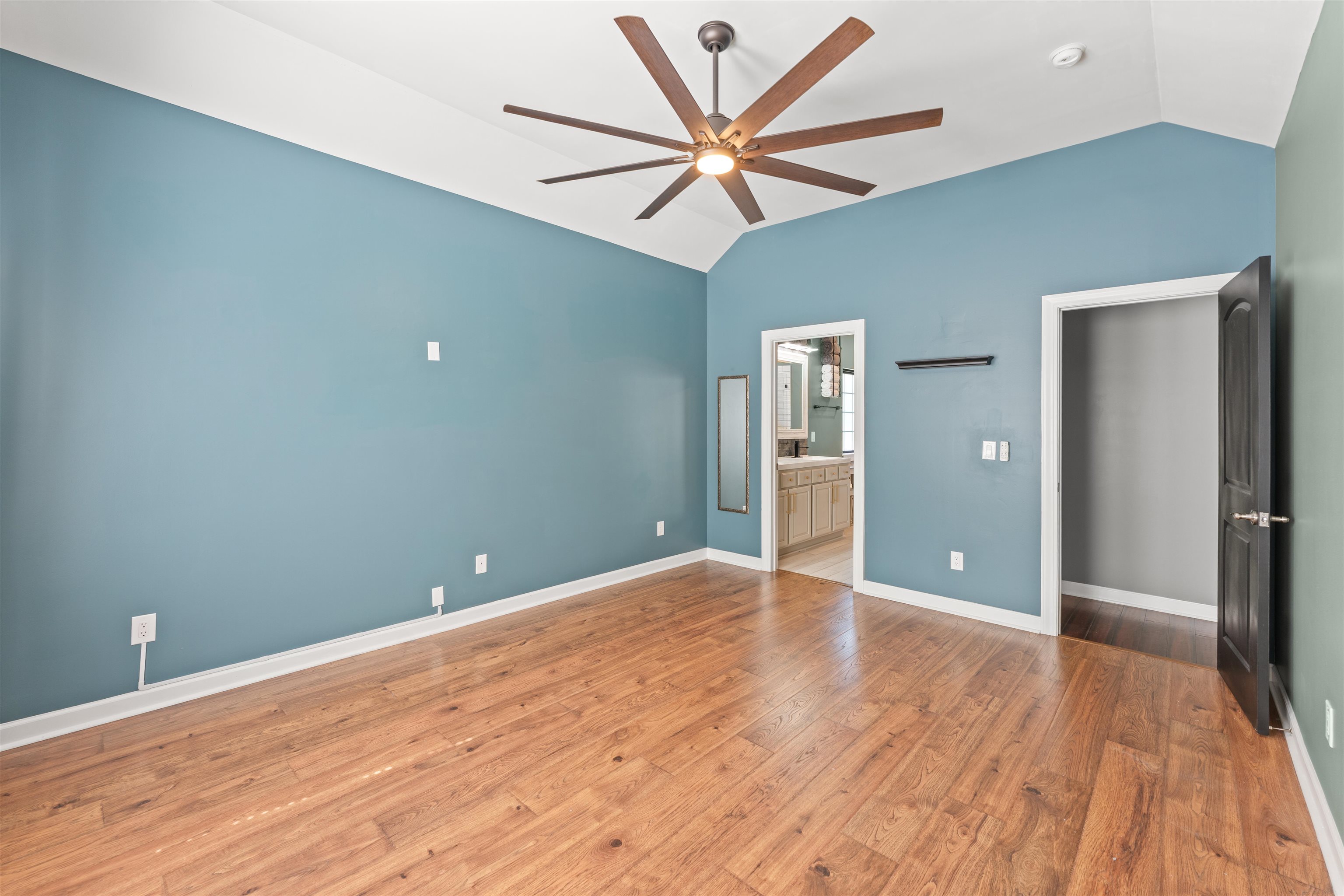 4301 Marshwood Dr. Property Photo 15