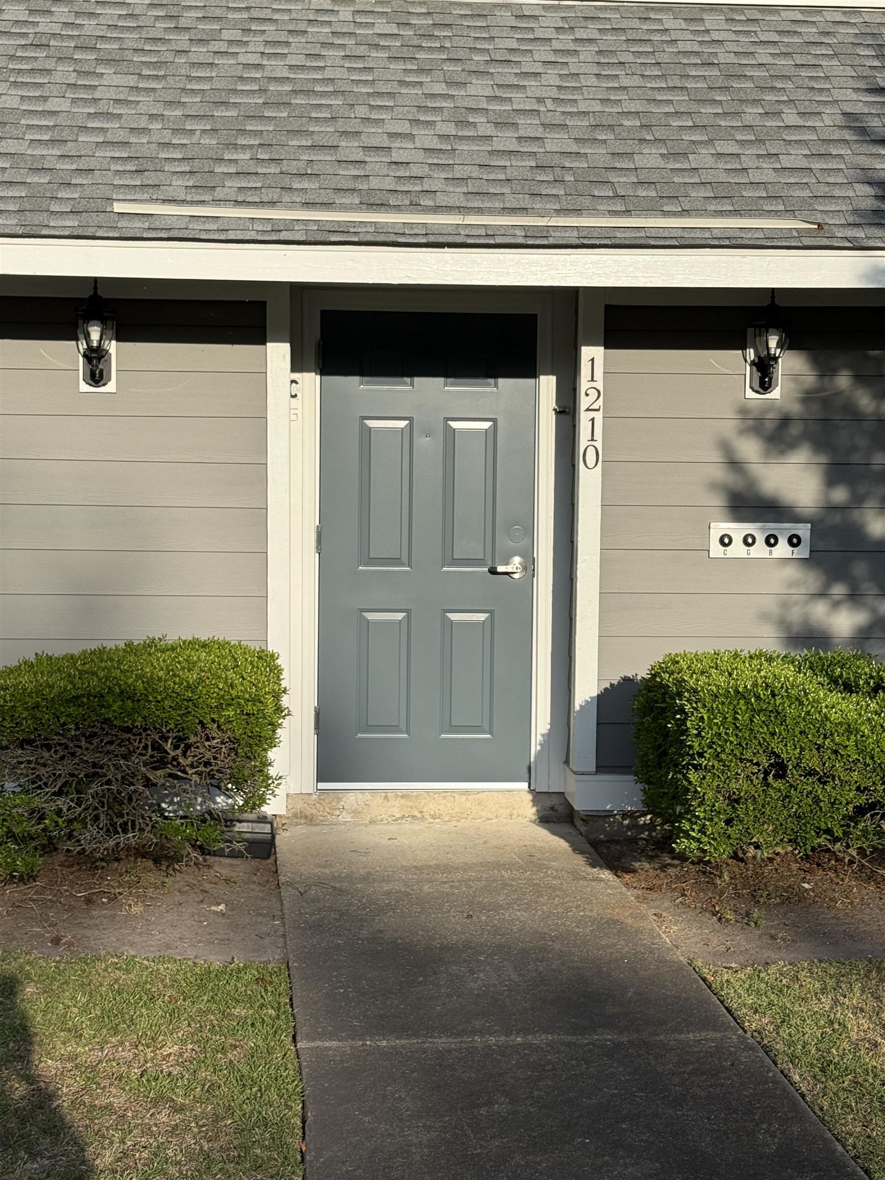 1210 Benna Dr. Property Photo 3