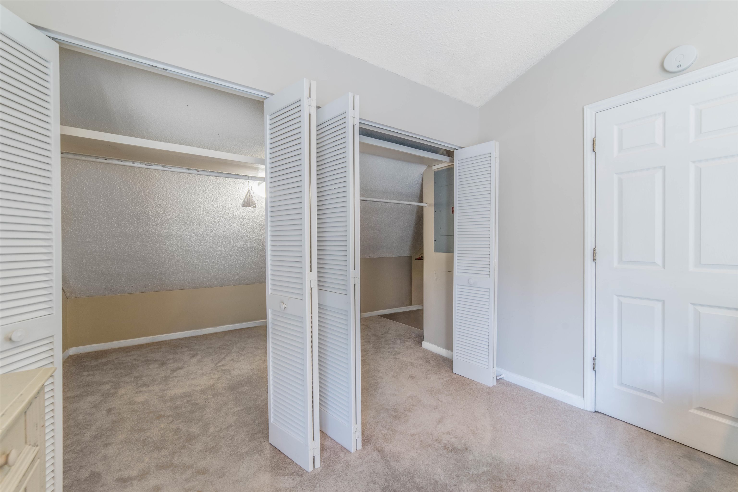 1210 Benna Dr. Property Photo 14