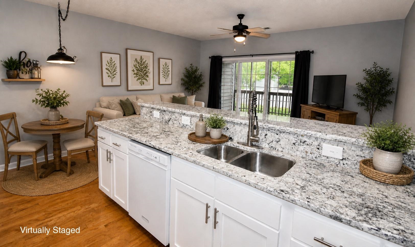 4840 Moss Creek Loop Property Photo 4