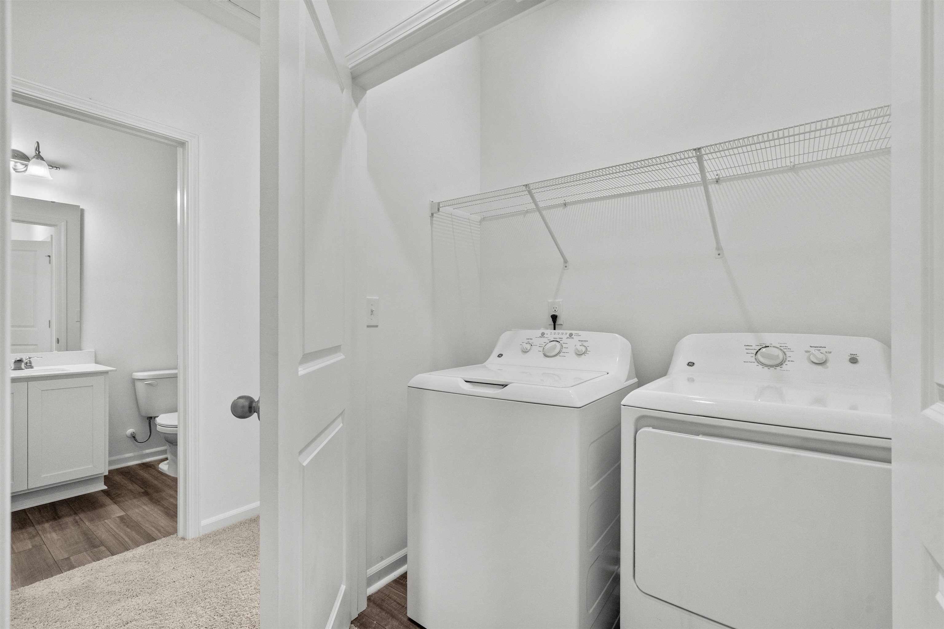 140 Admiral St Property Photo 8